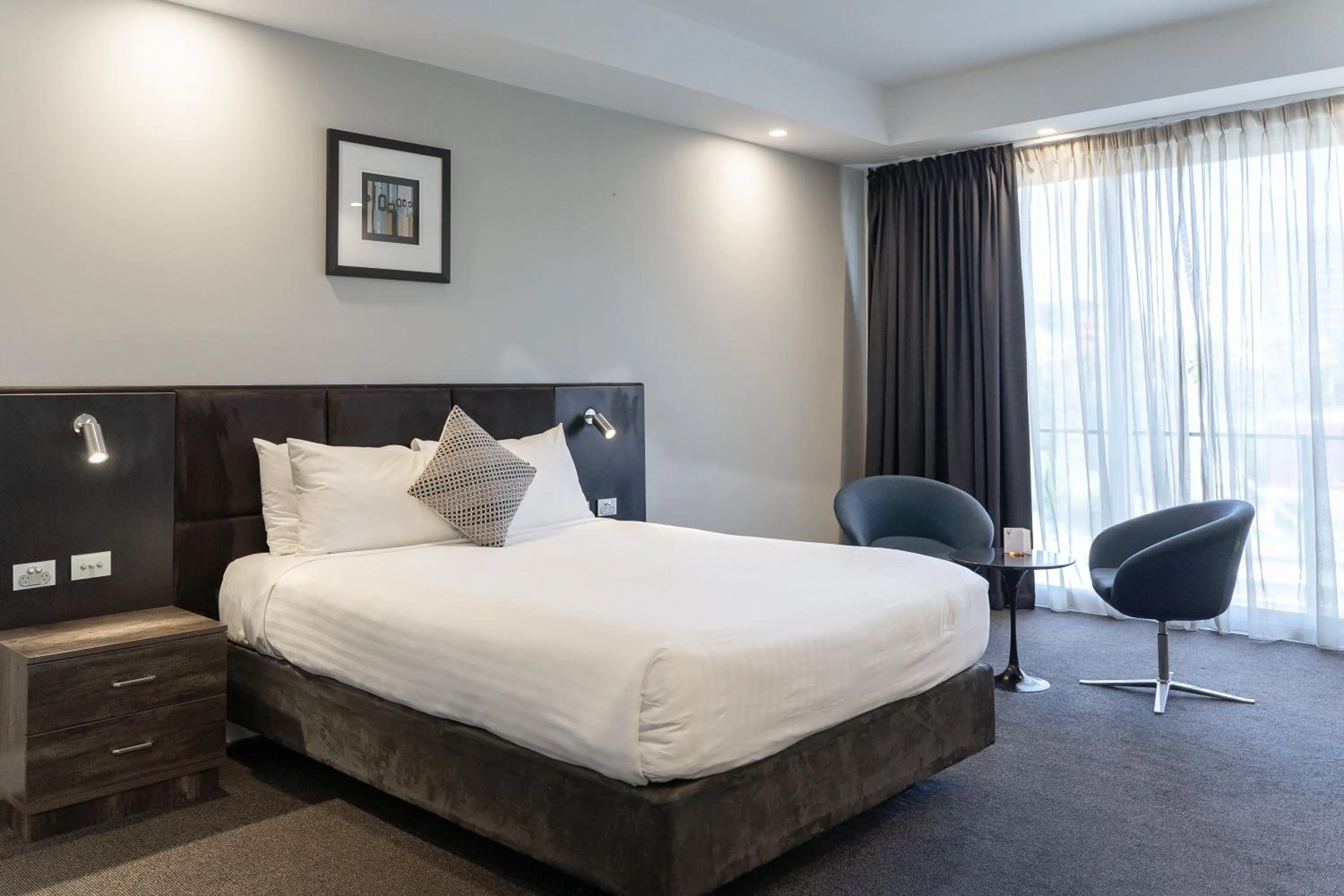 Photo of the whole room, Bed in Adelaide Rockford