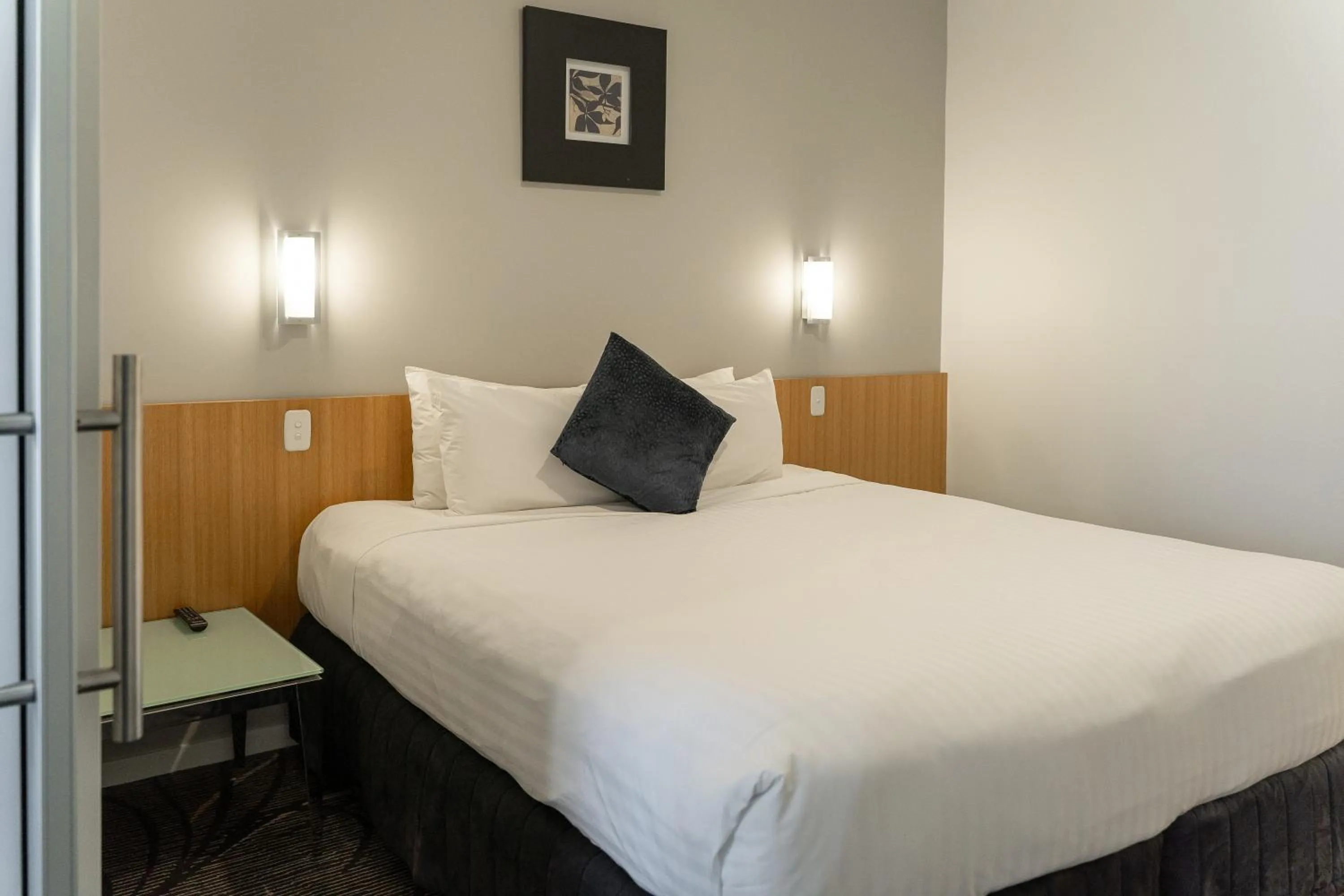 Bedroom, Bed in Adelaide Rockford