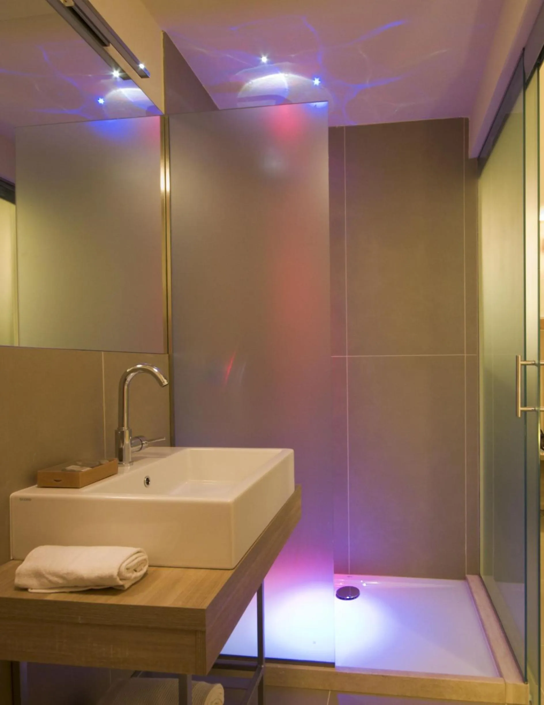 Shower in Palazzo Ruschioni Boutique Hotel
