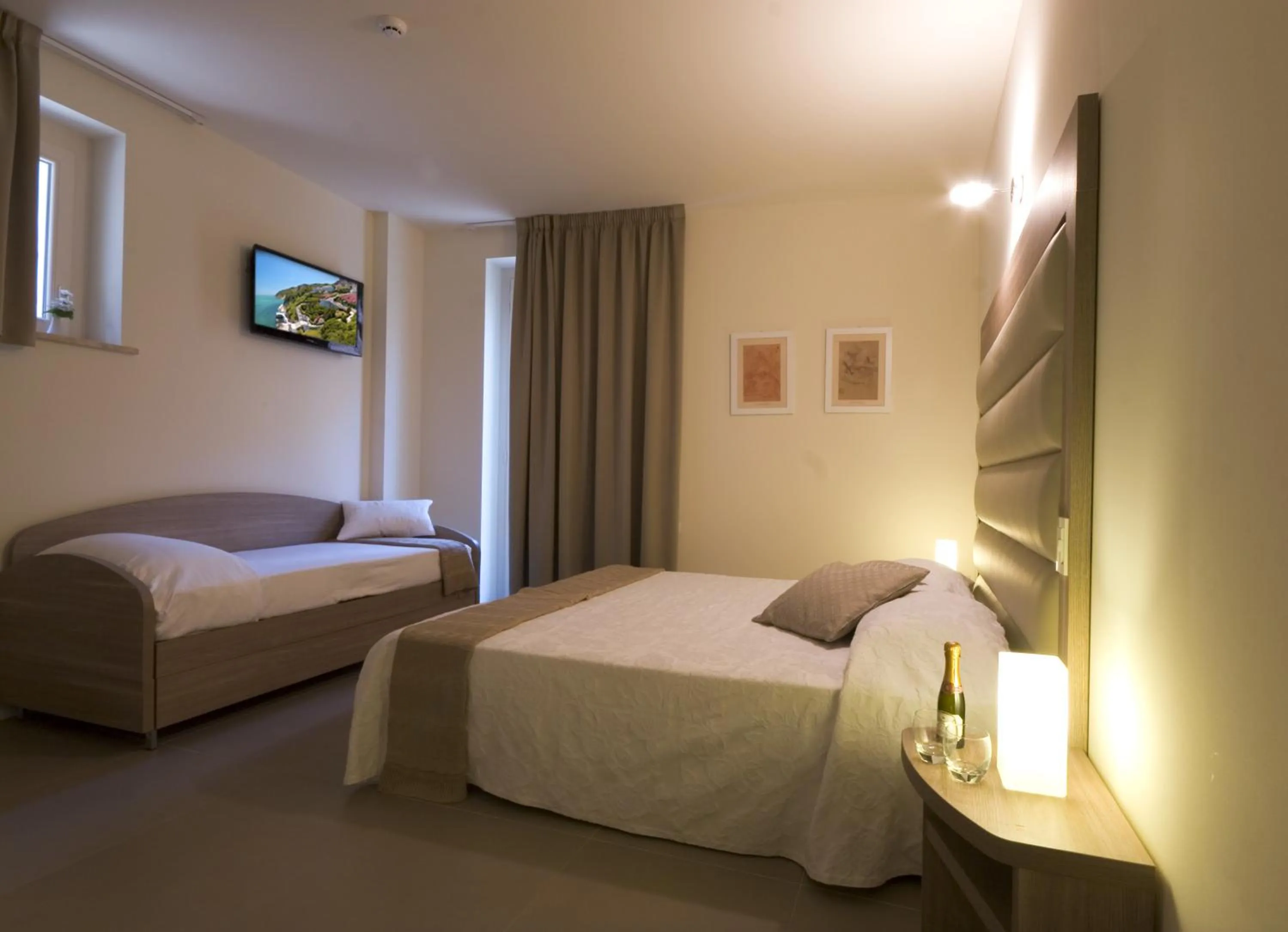 TV and multimedia, Bed in Palazzo Ruschioni Boutique Hotel