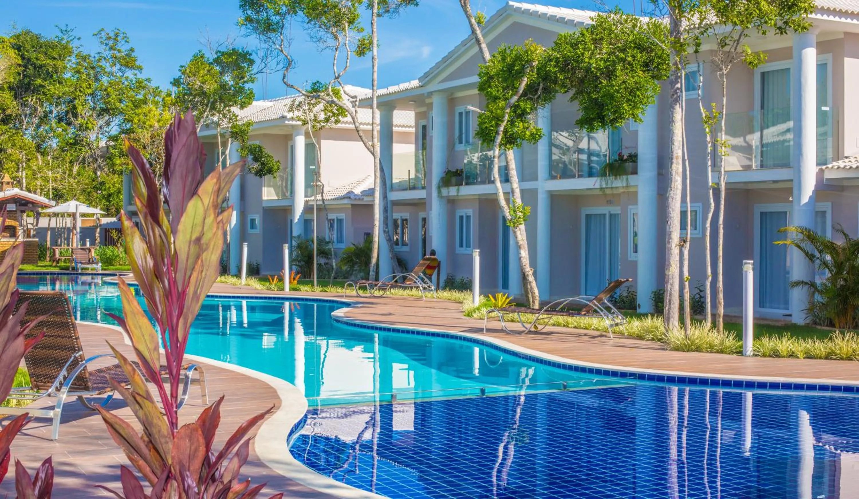 Swimming pool in Mont Ararat Alto da Pitinga - Rede Tonziro