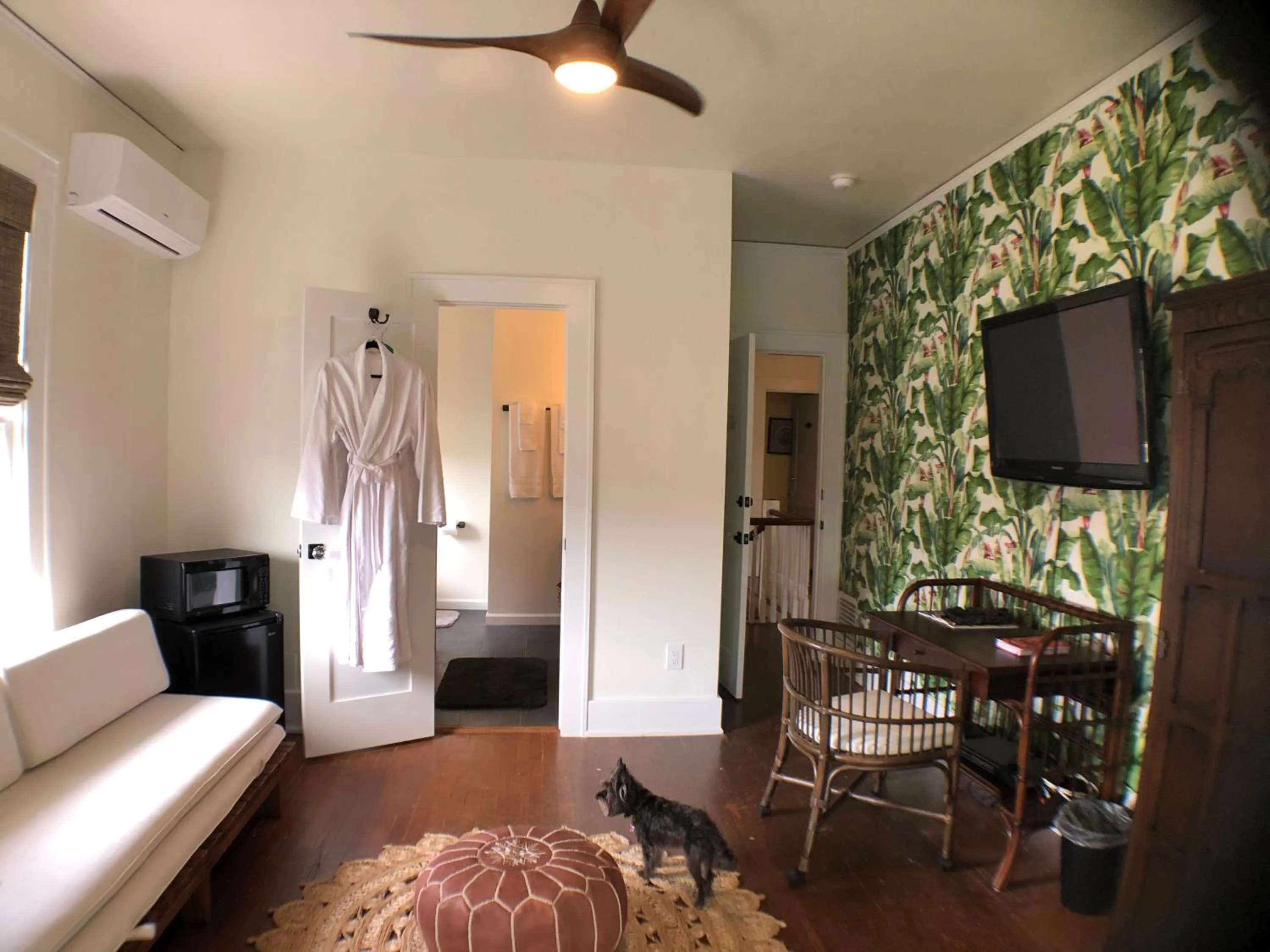 Seating area in Avenue O Bed and Breakfast