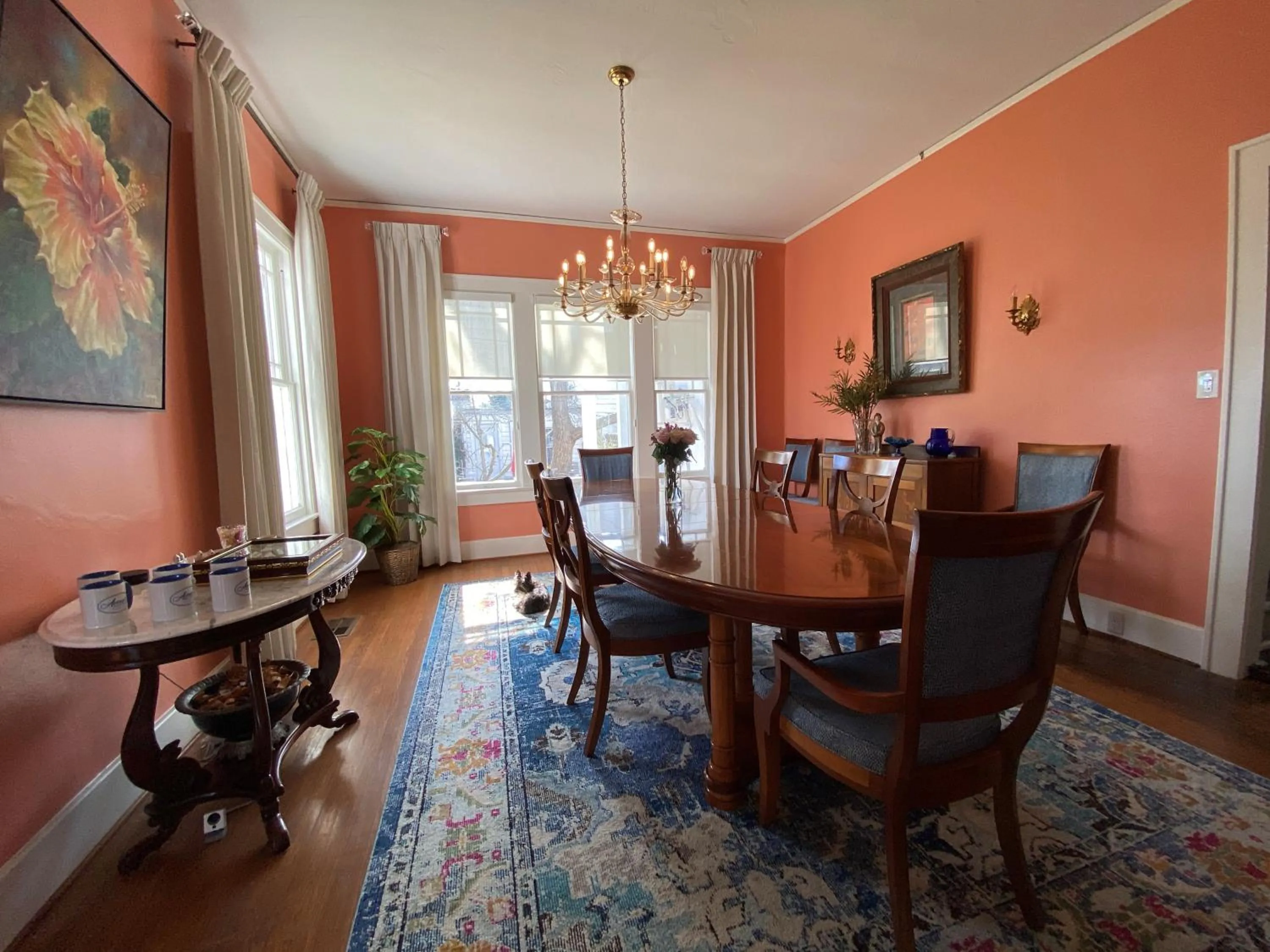 Dining area in Avenue O Bed and Breakfast