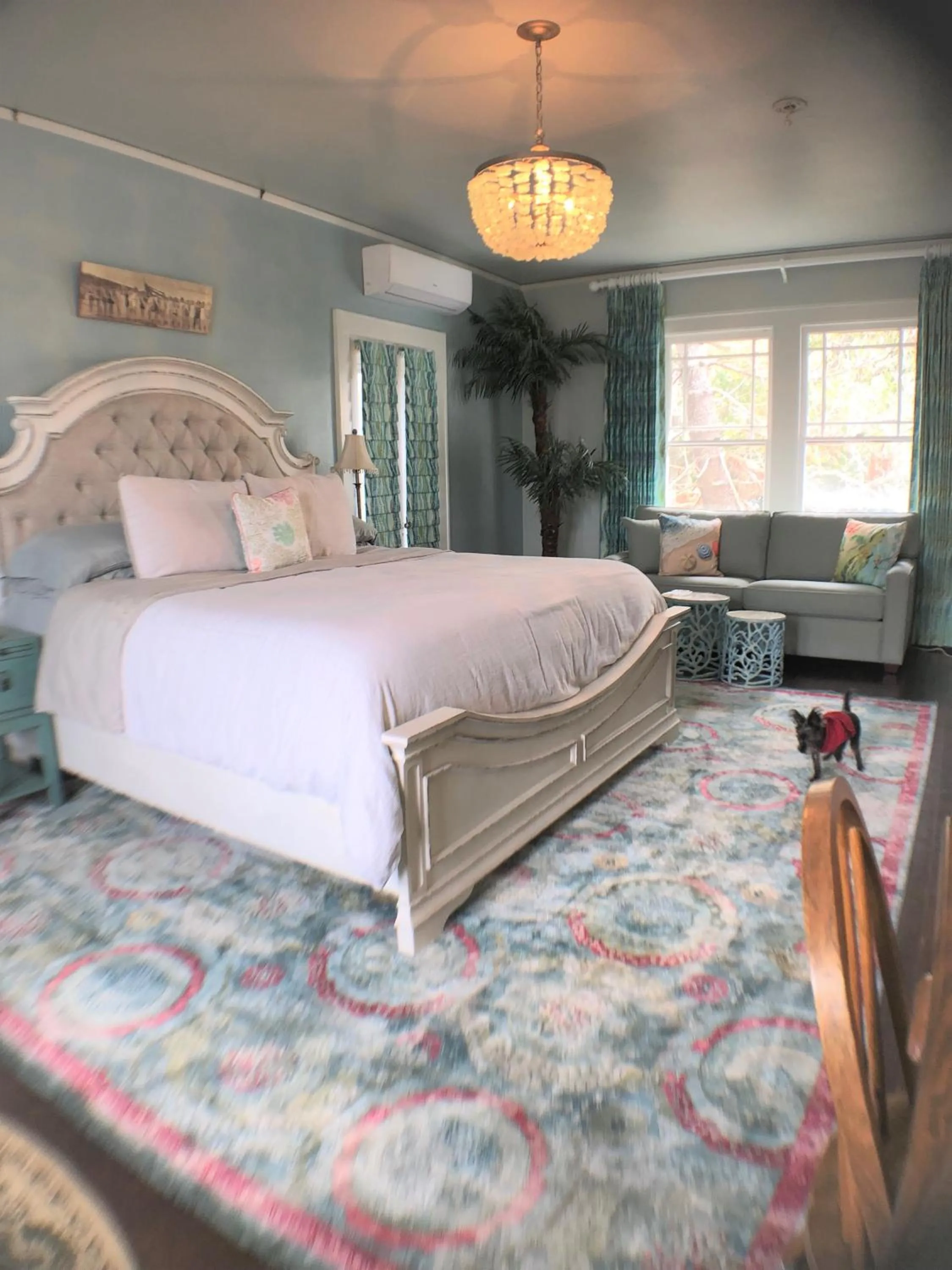 Photo of the whole room, Bed in Avenue O Bed and Breakfast