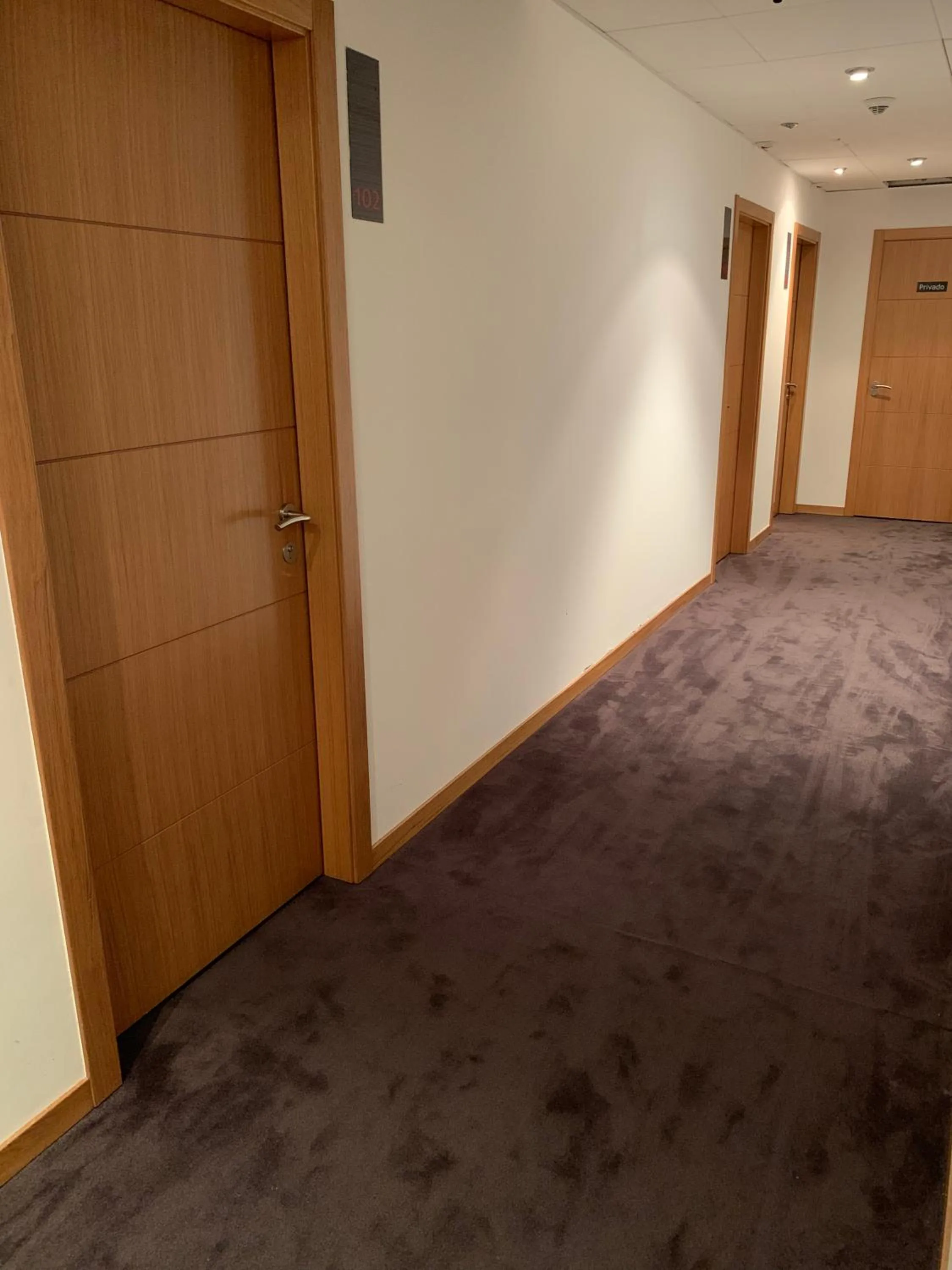 Area and facilities in La Suite Hotel