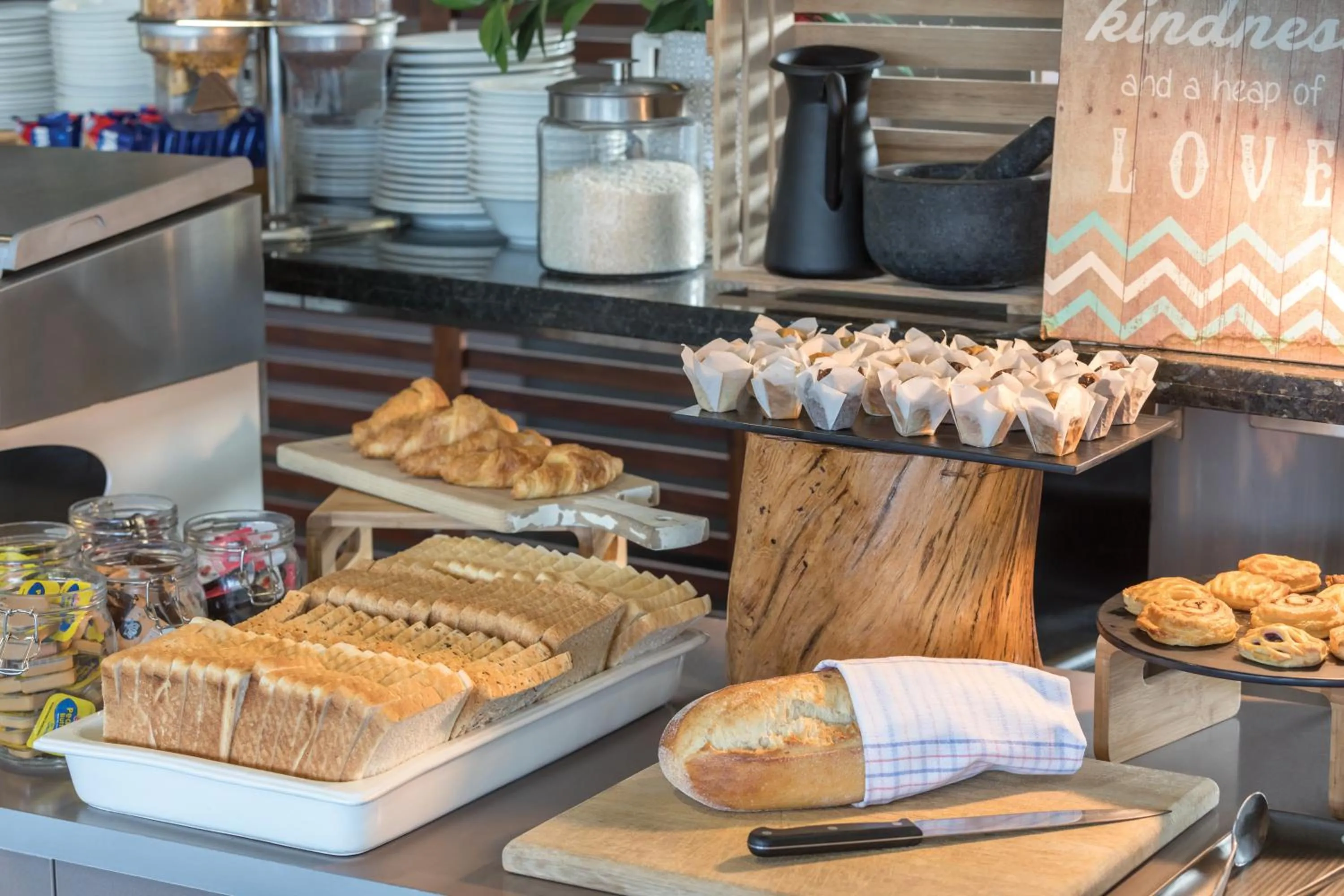 Breakfast in Travelodge Hotel Hobart