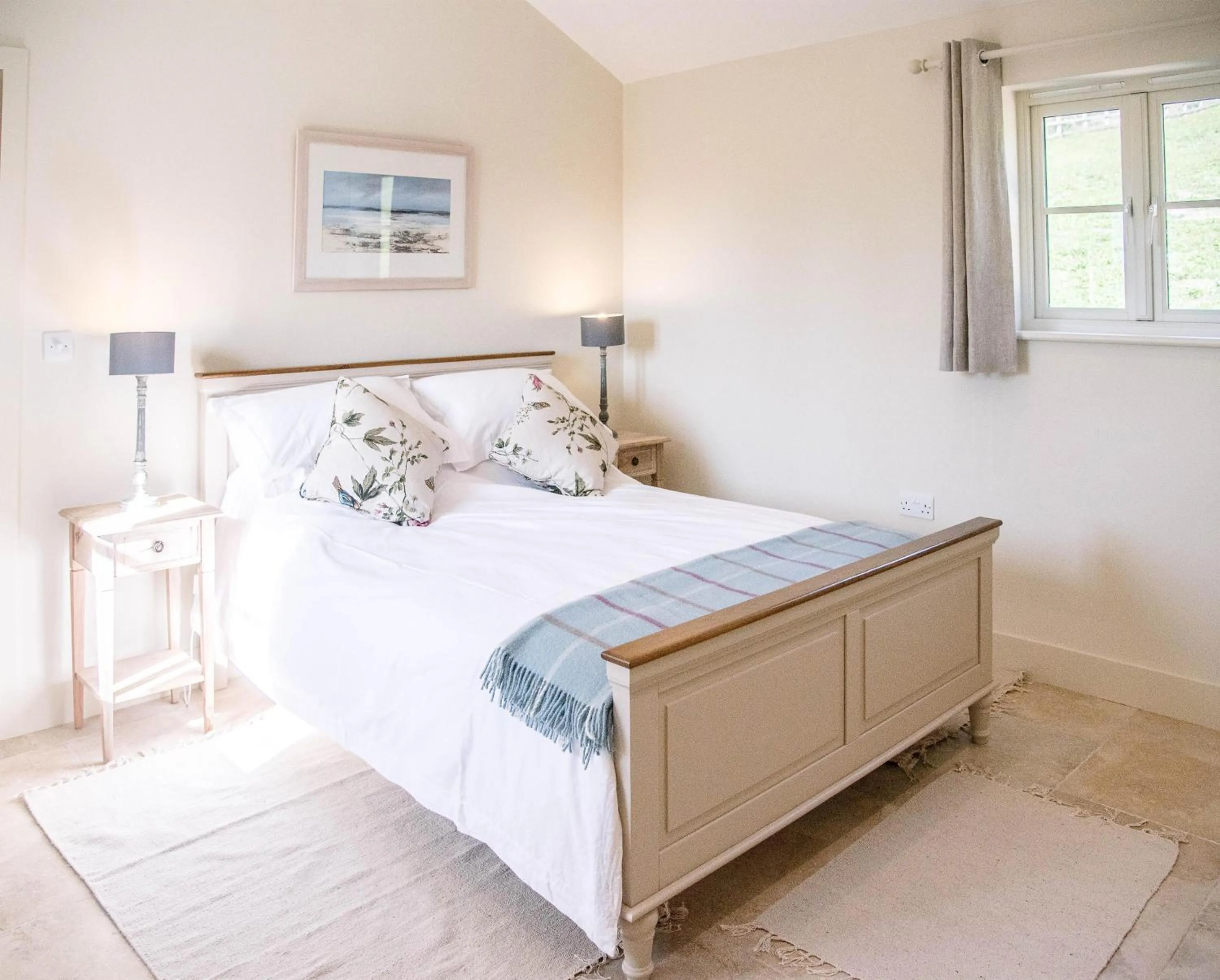 Bedroom, Bed in Hill Stables, Ufford