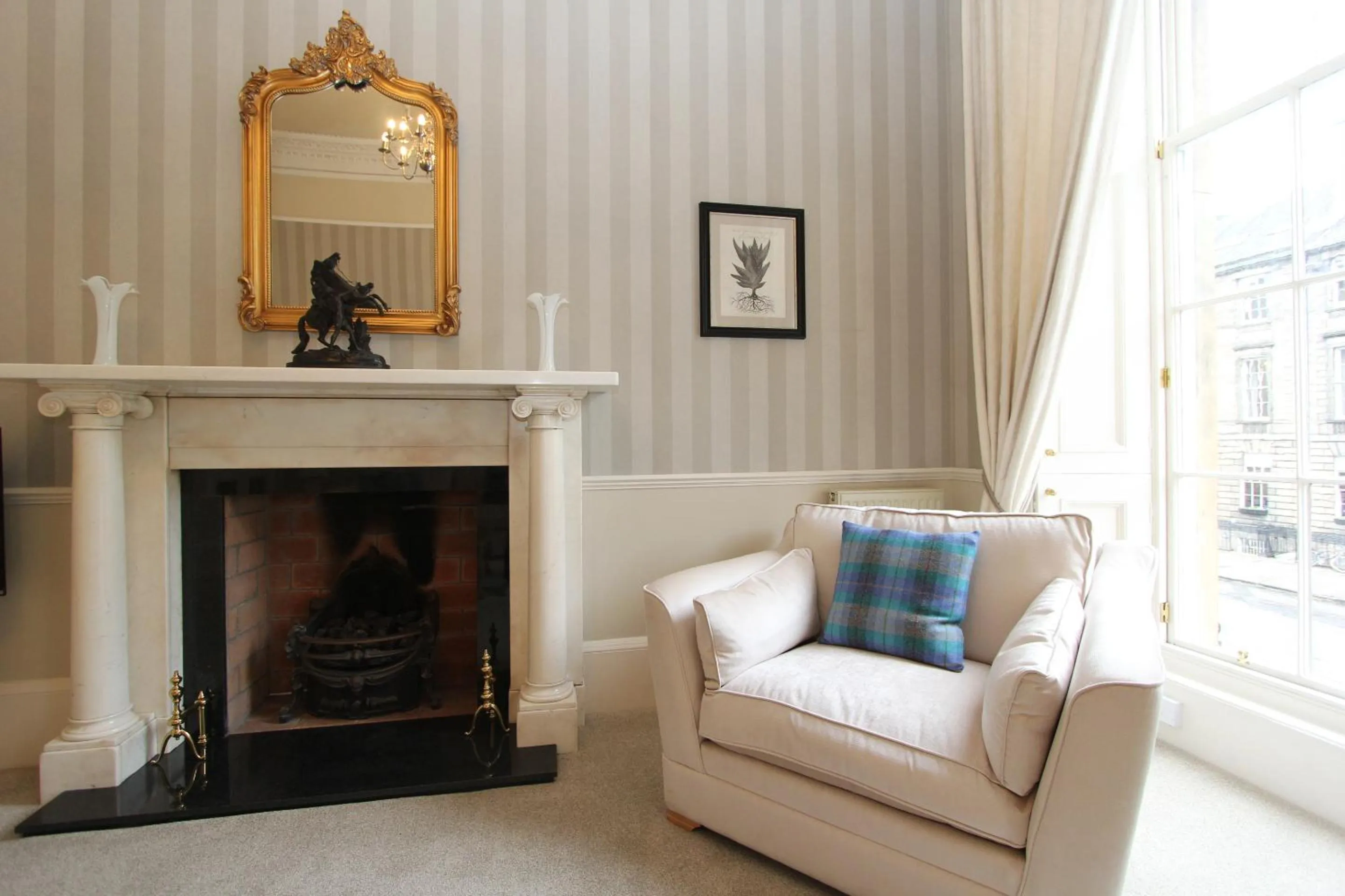 Living room in Escape To Edinburgh @ Albyn Place