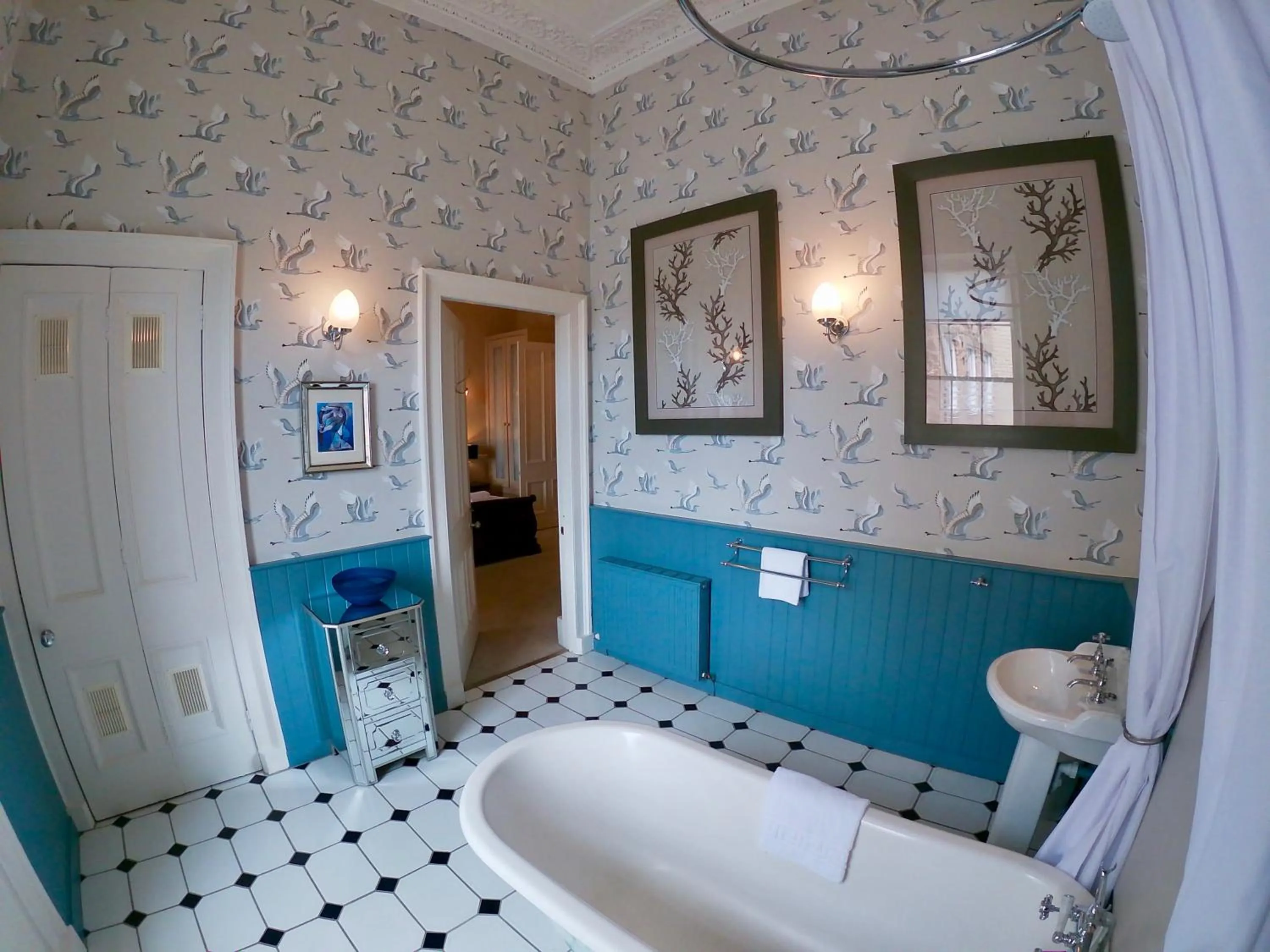 Bathroom in Escape To Edinburgh @ Albyn Place