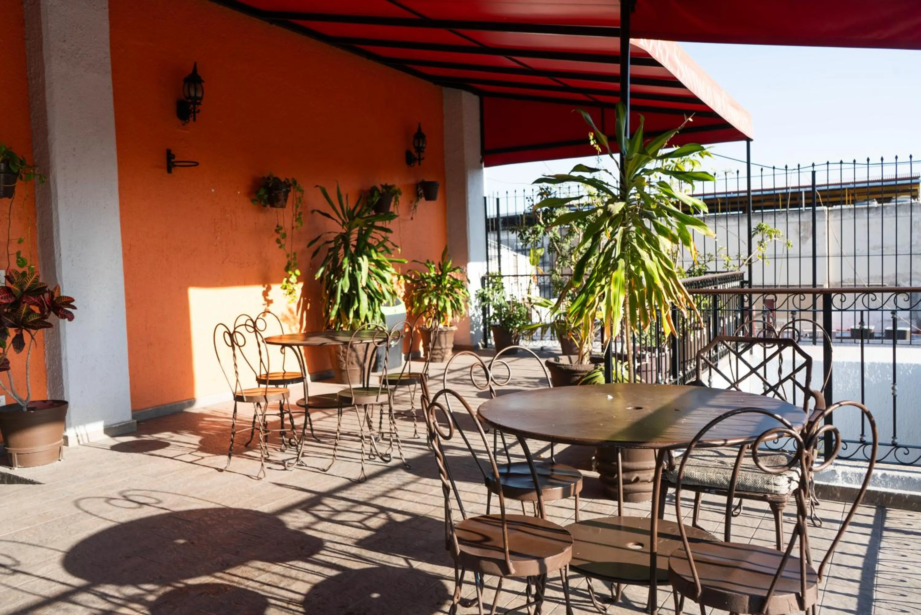Patio in Hotel Santiago De Compostela - Guadalajara Centro Historico