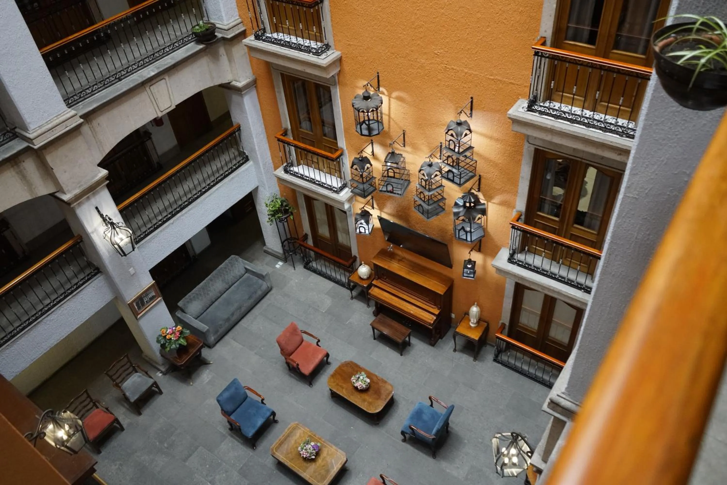 TV and multimedia in Hotel Santiago De Compostela - Guadalajara Centro Historico