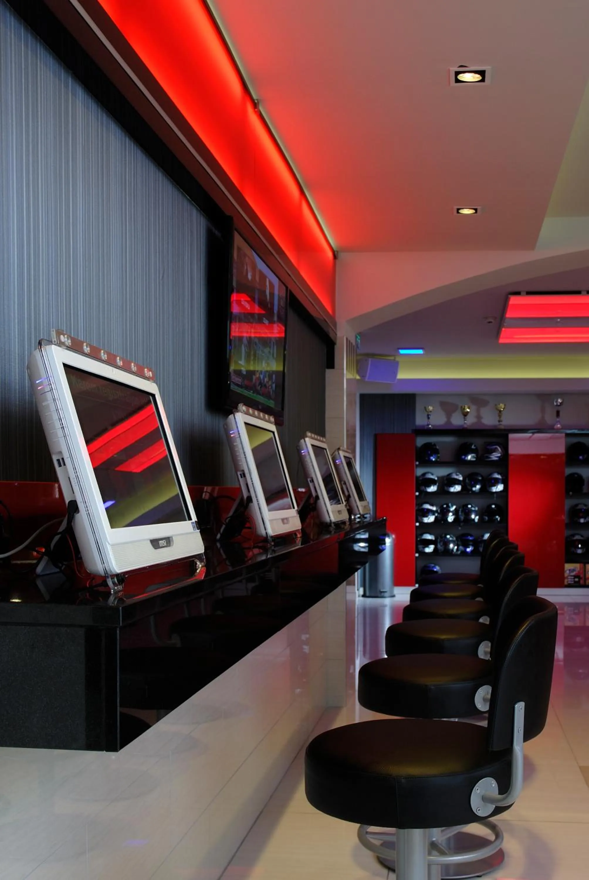 Business facilities in Gokart Hotel