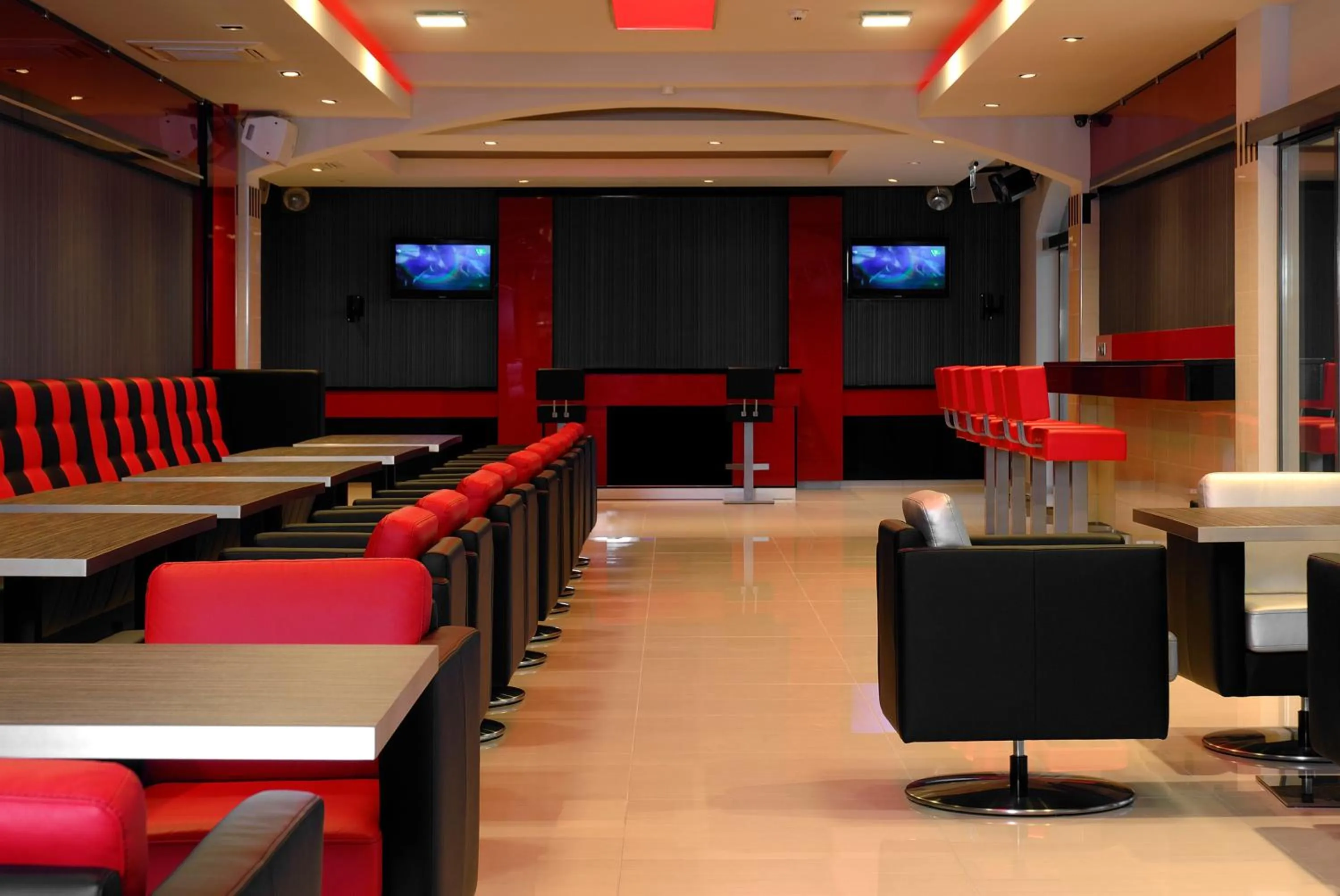 Business facilities in Gokart Hotel