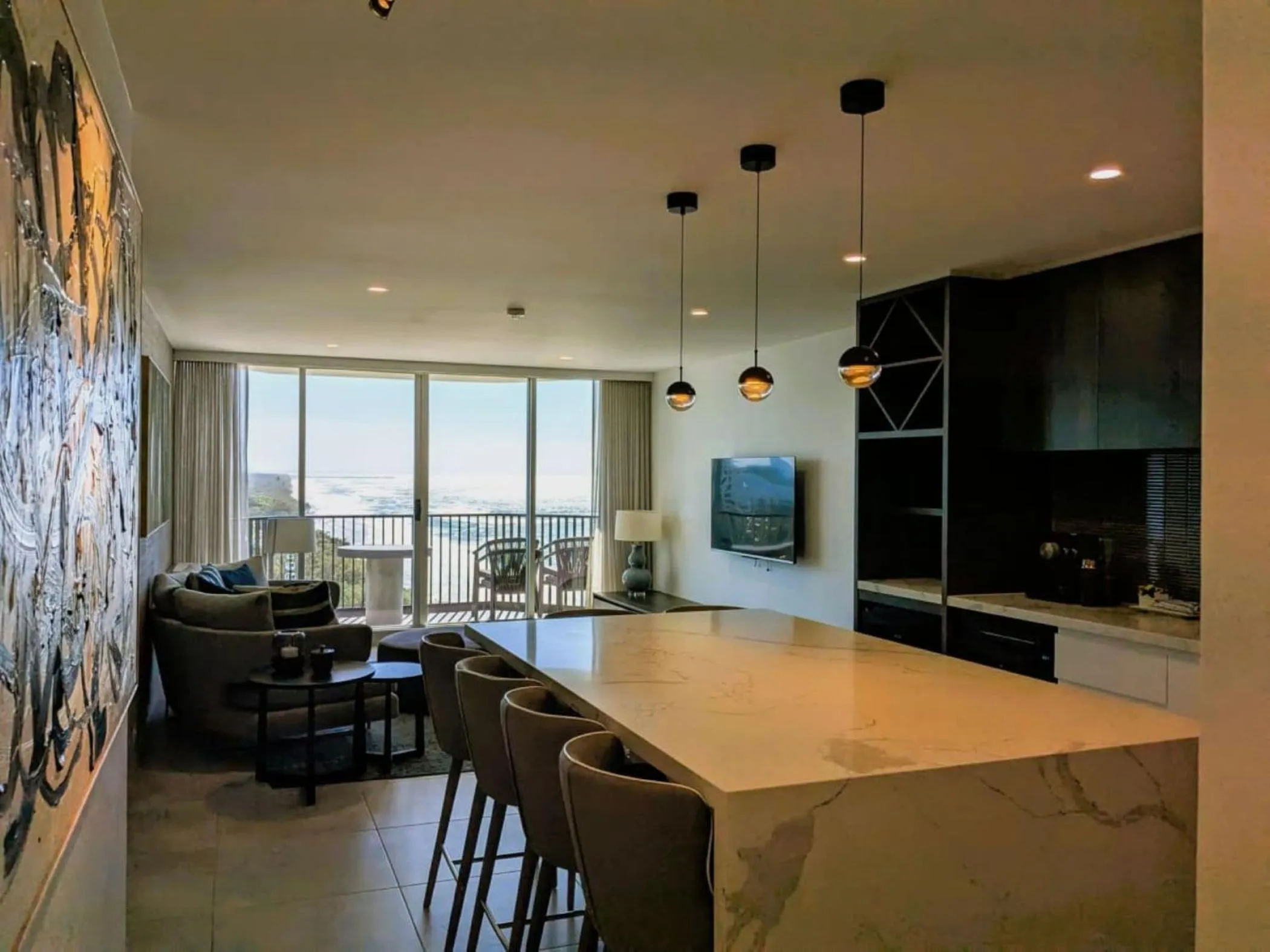 Kitchen or kitchenette in Golden Sands on the Beach - Absolute Beachfront Apartments