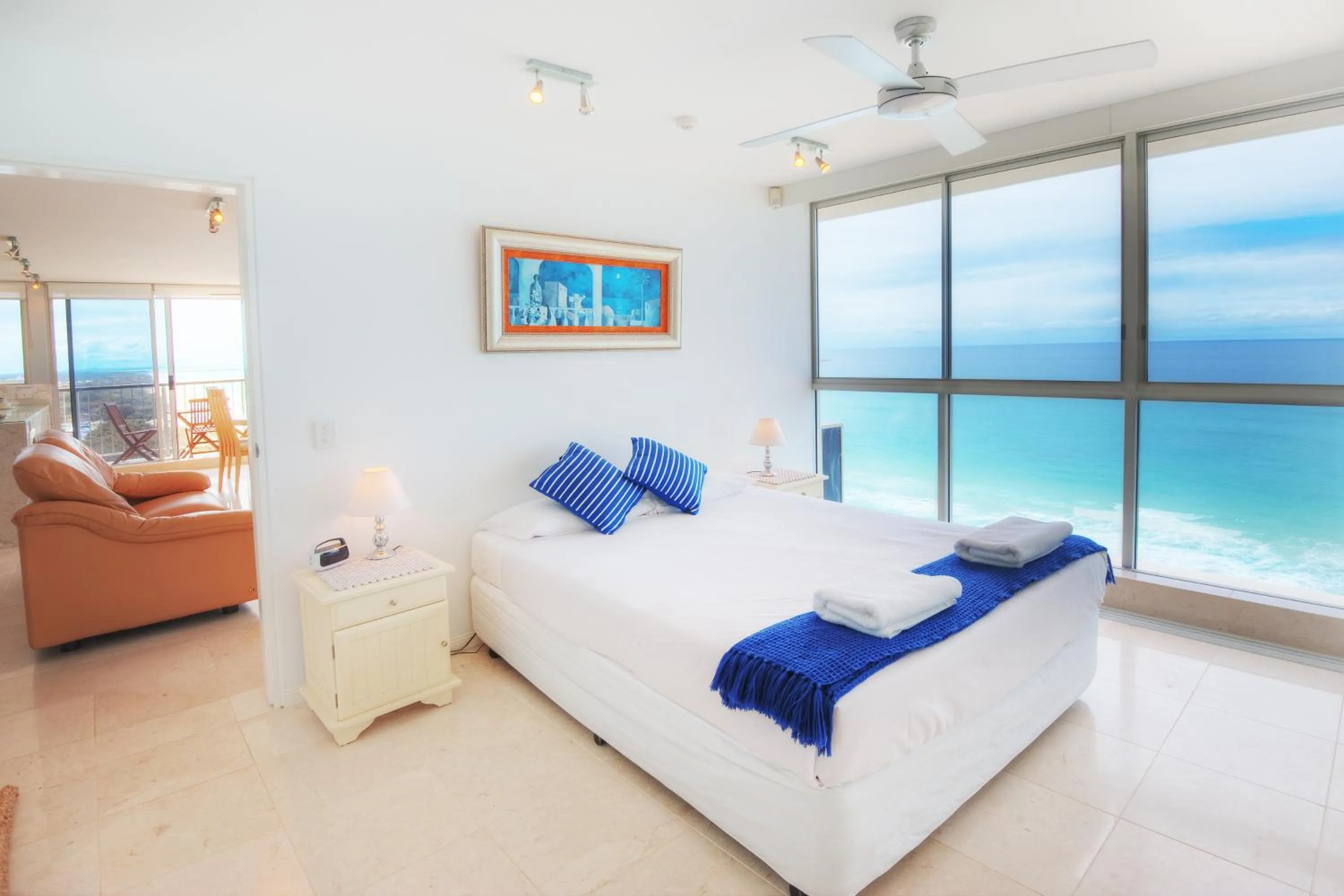 Bedroom, Bed in Golden Sands on the Beach - Absolute Beachfront Apartments