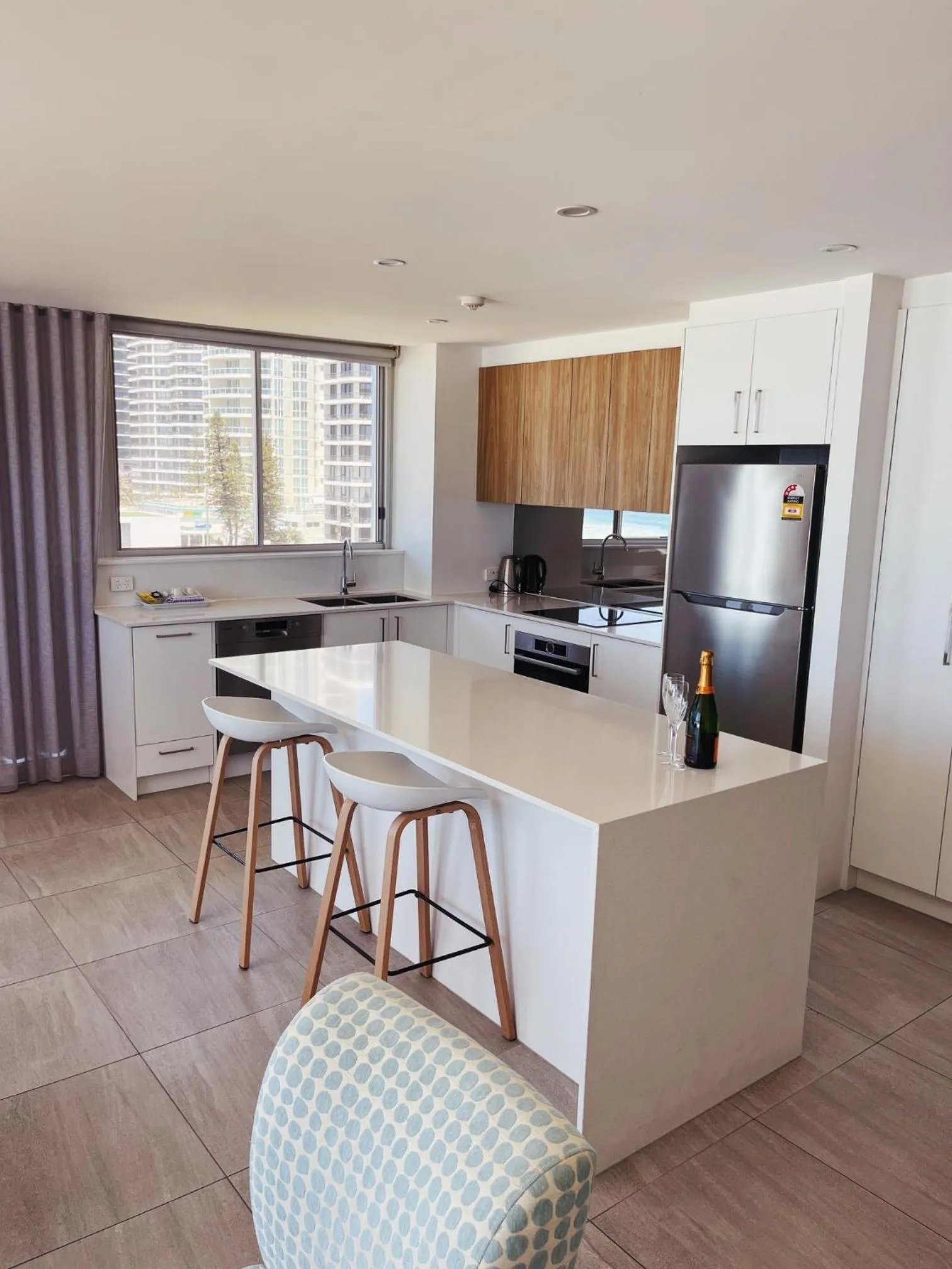 Kitchen or kitchenette in Golden Sands on the Beach - Absolute Beachfront Apartments