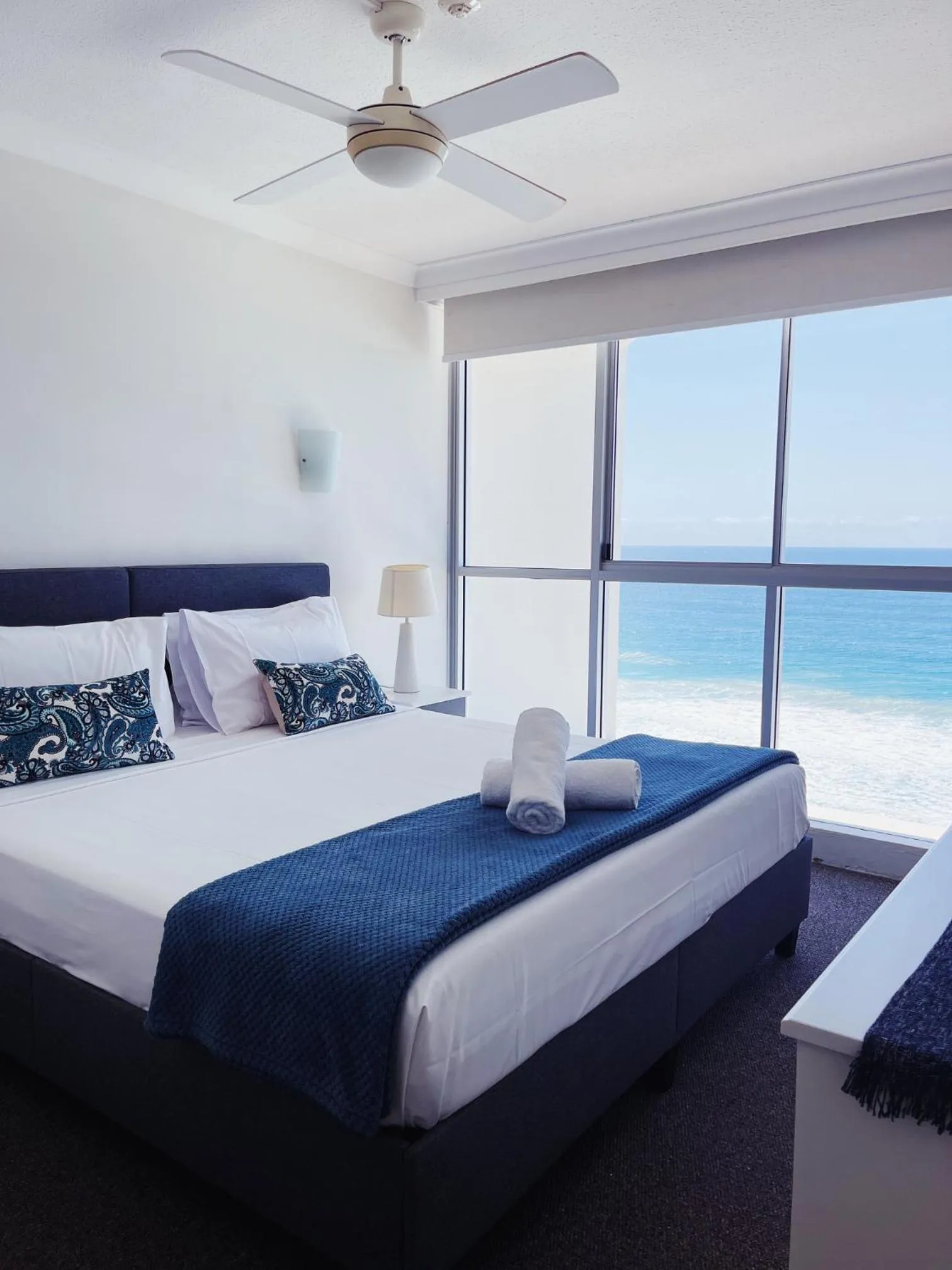 Beach, Bed in Golden Sands on the Beach - Absolute Beachfront Apartments