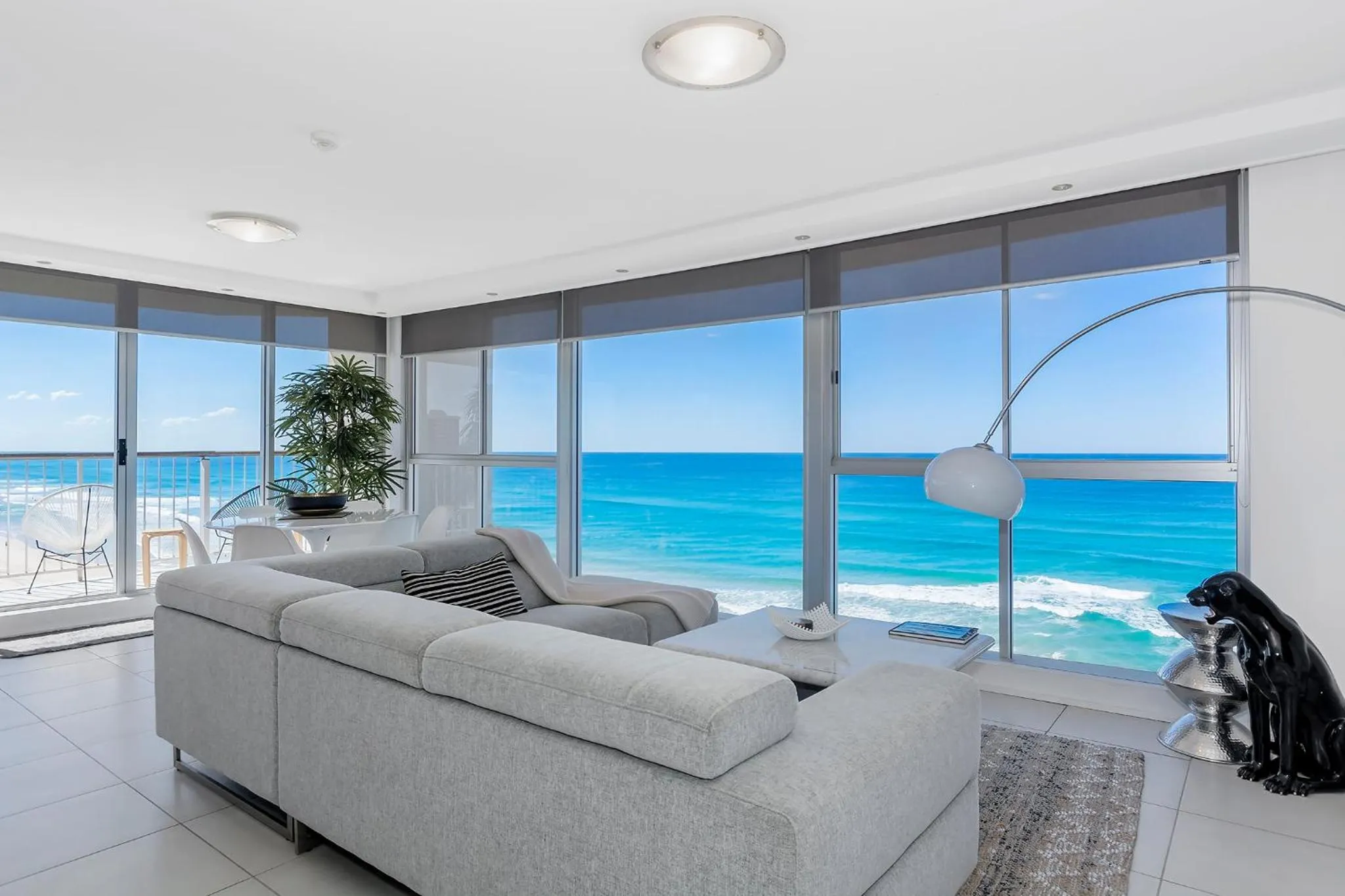 Living room in Golden Sands on the Beach - Absolute Beachfront Apartments