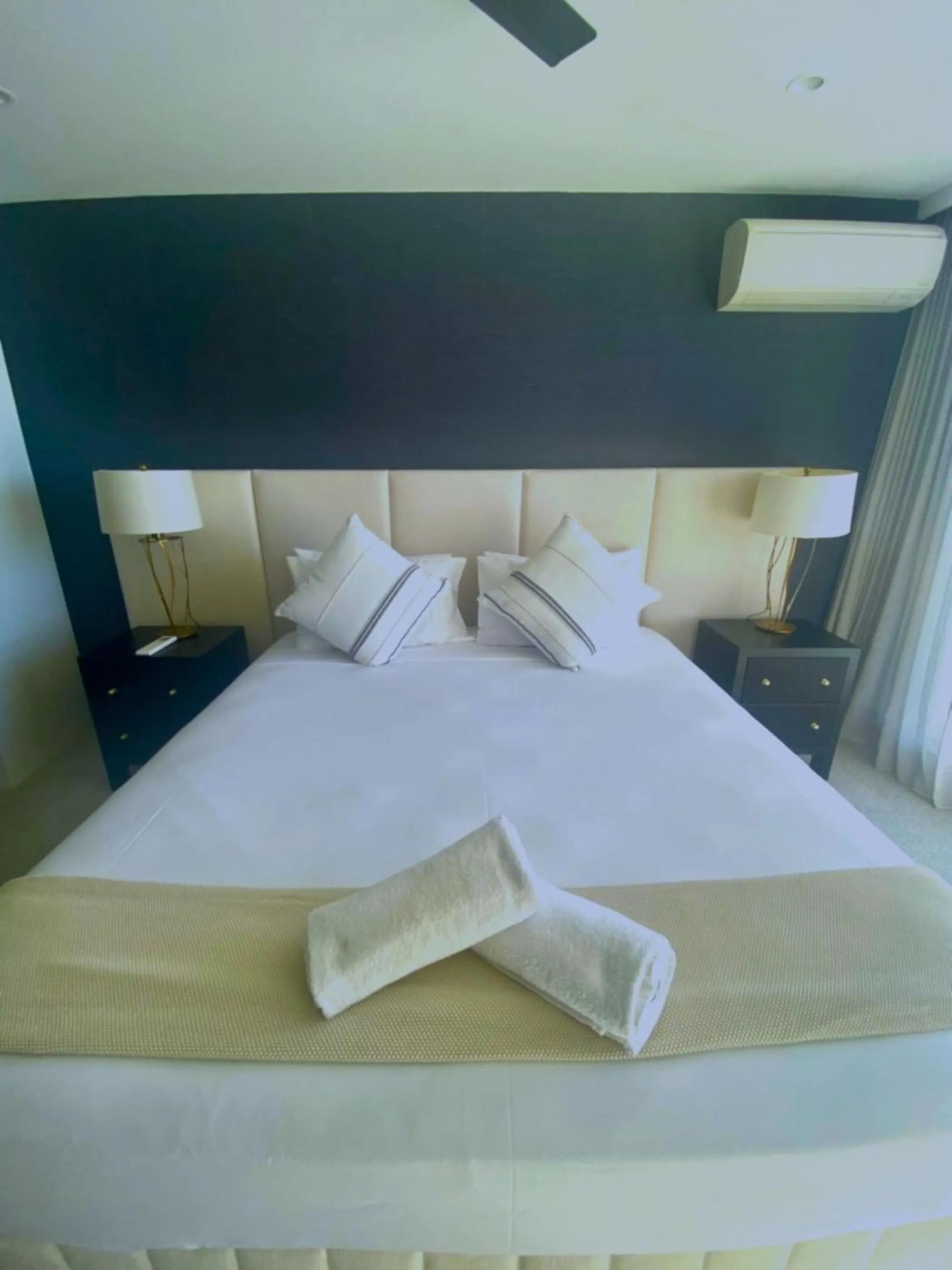 Bed in Golden Sands on the Beach - Absolute Beachfront Apartments