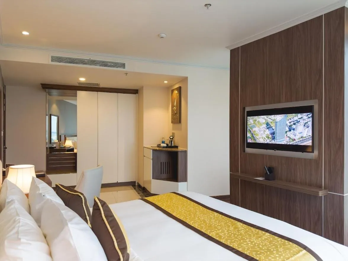 Bedroom, Bed in Nha Trang Horizon Hotel