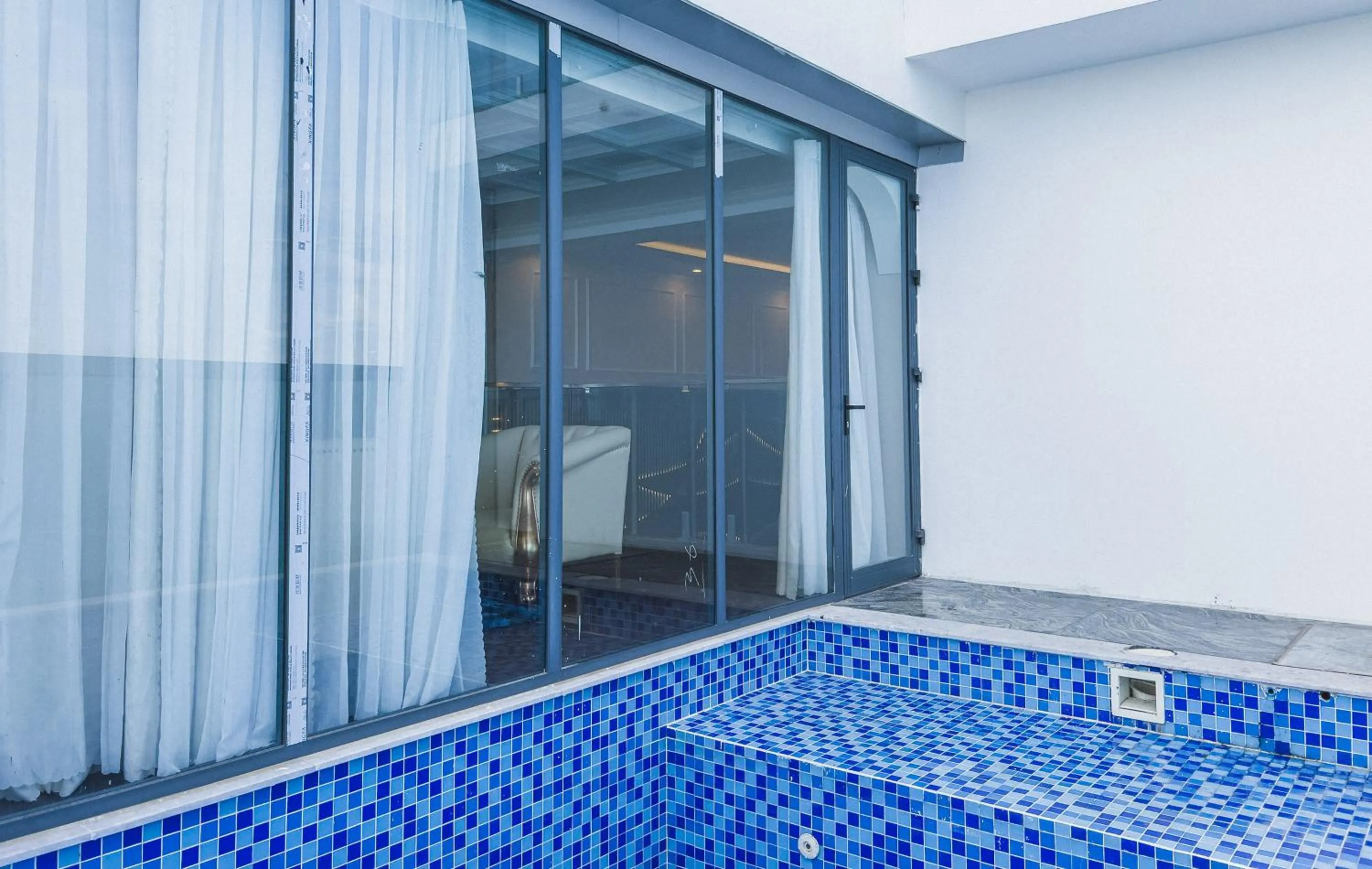 Swimming pool in Nha Trang Horizon Hotel
