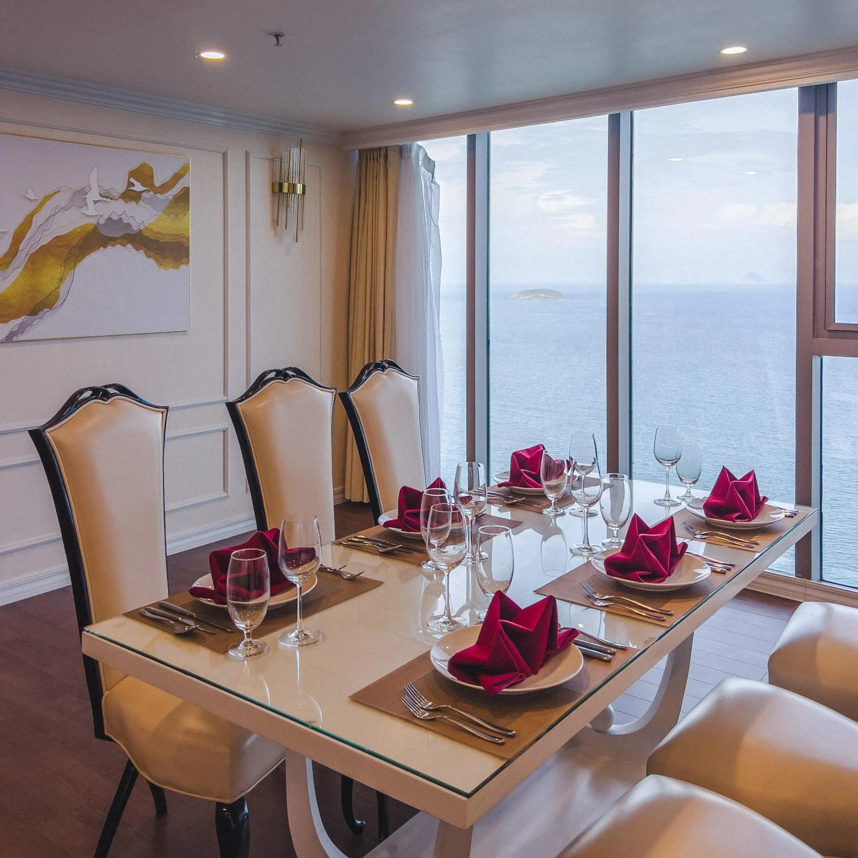 Dining area in Nha Trang Horizon Hotel