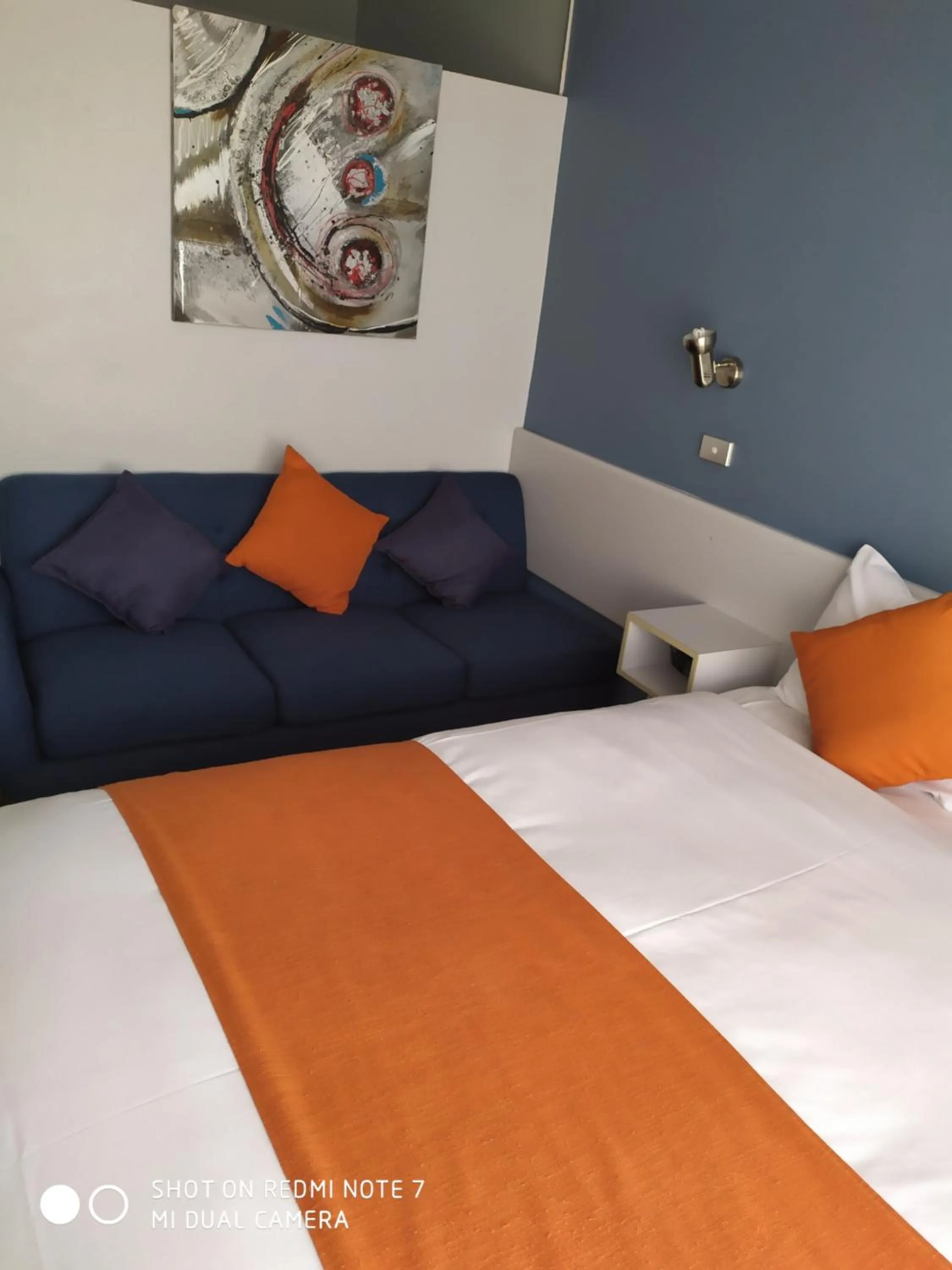 Bed in Waterfront Lodge Motel