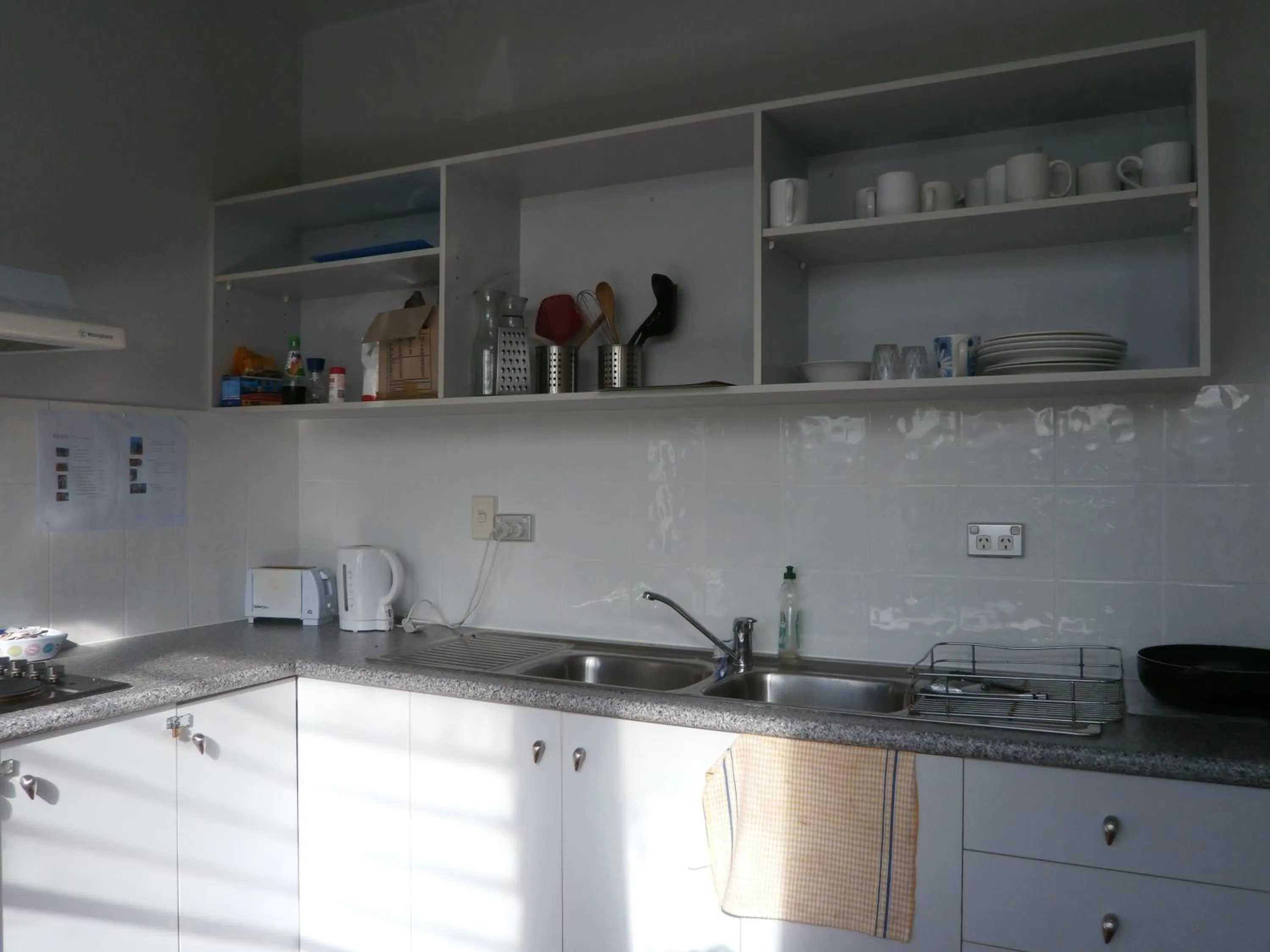 Kitchen or kitchenette in Waterfront Lodge Motel