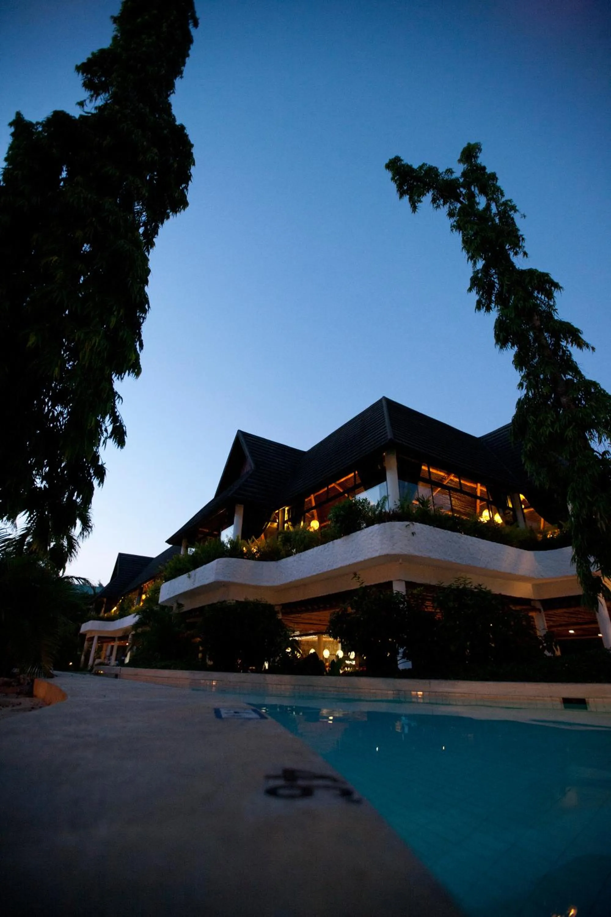 Night in Travellers Beach Hotel & SPA