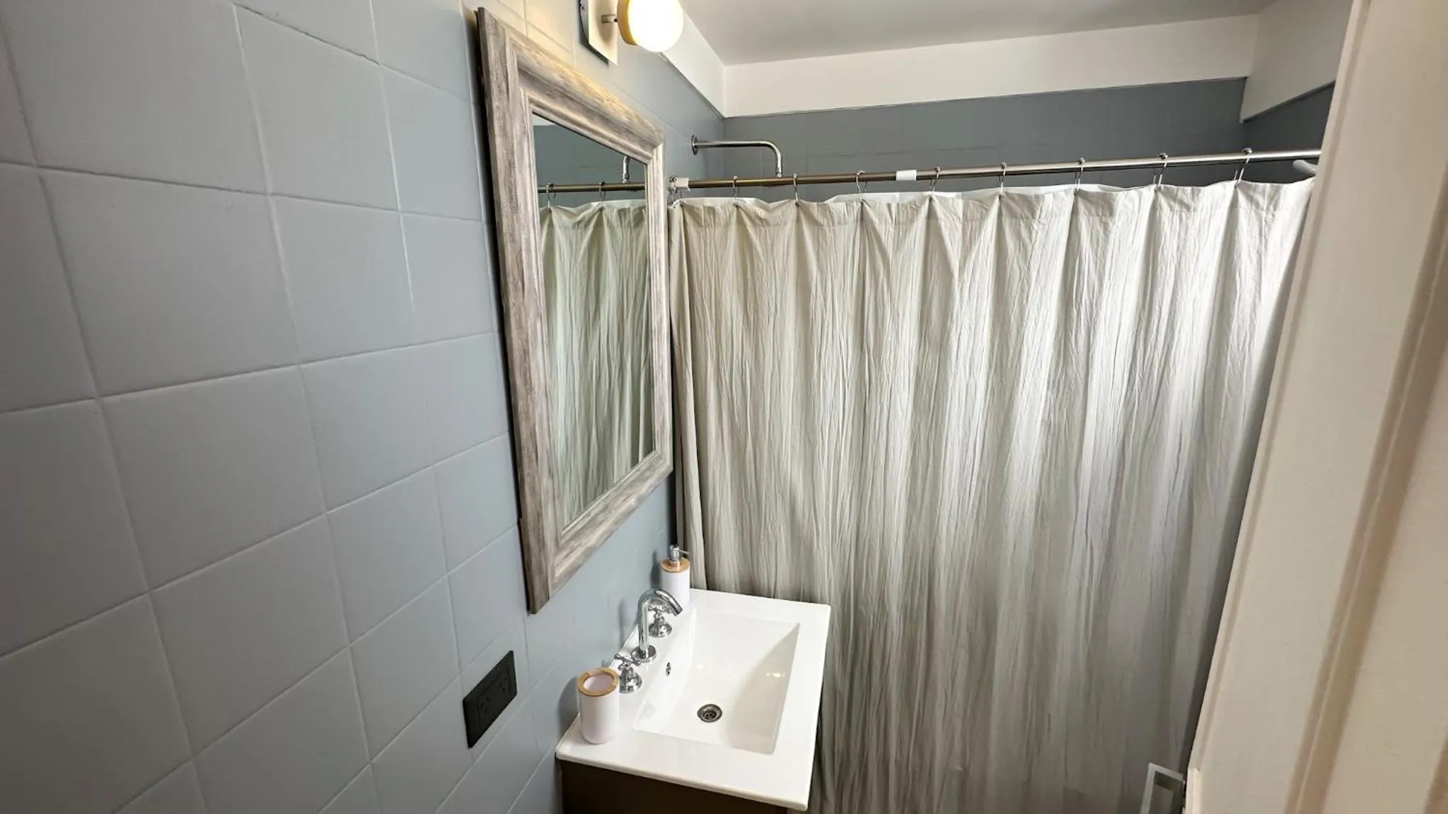 Shower in Soho Rentals