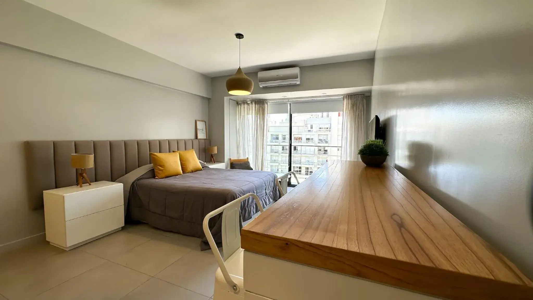 Studio Apartment in Soho Rentals Studio Apartment in Soho Rentals