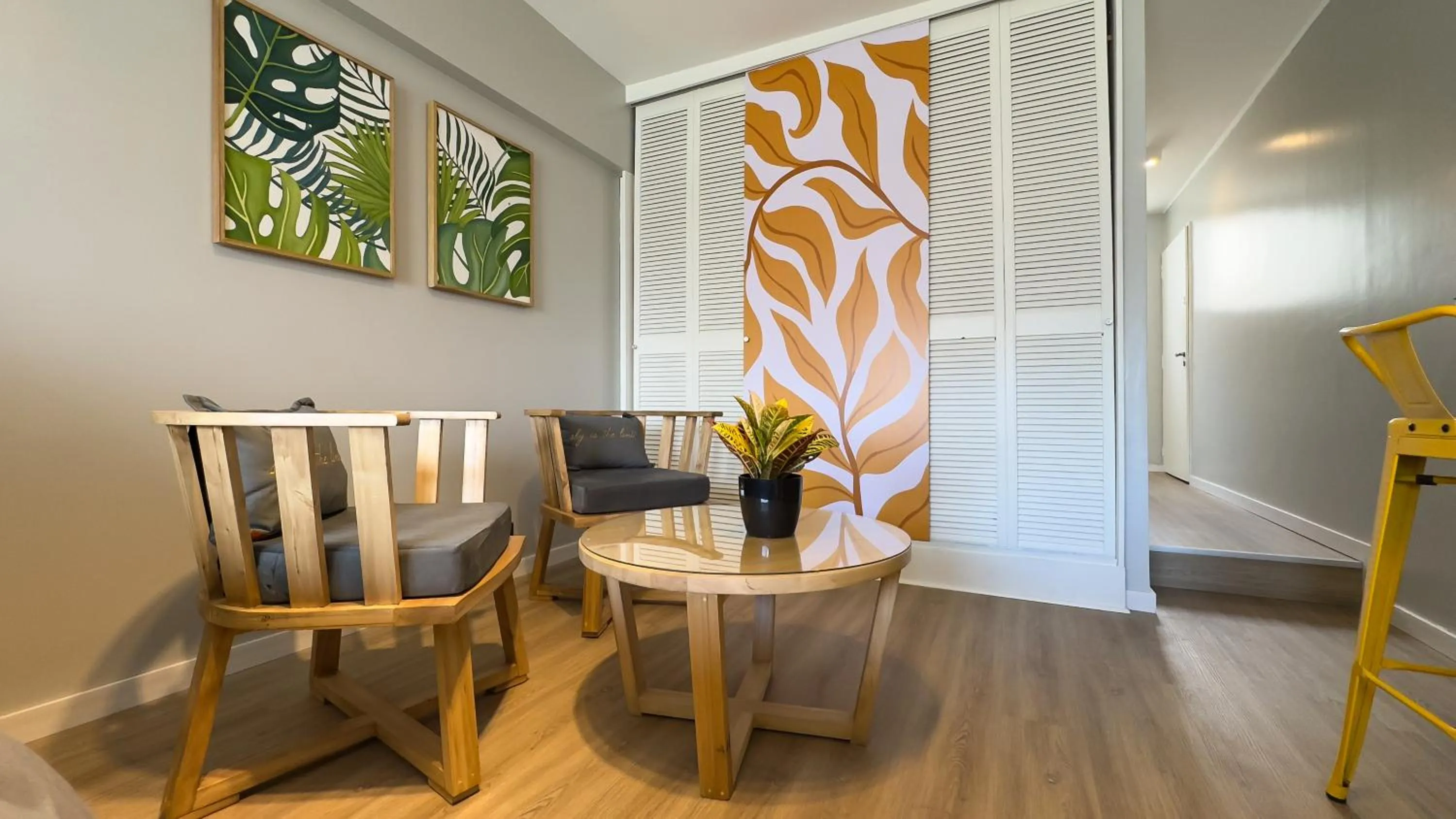 Living room in Soho Rentals