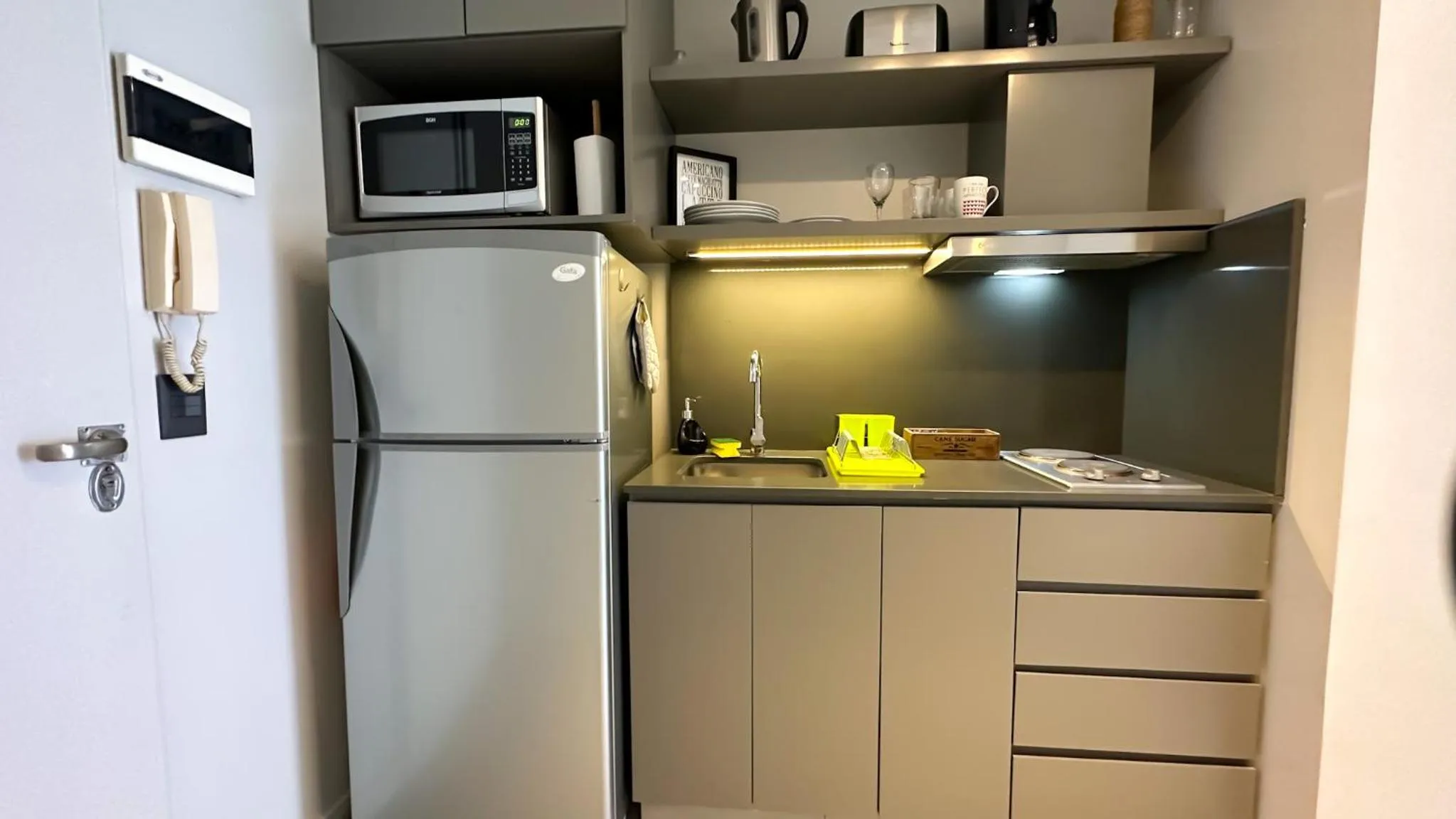 Coffee/tea facilities in Soho Rentals