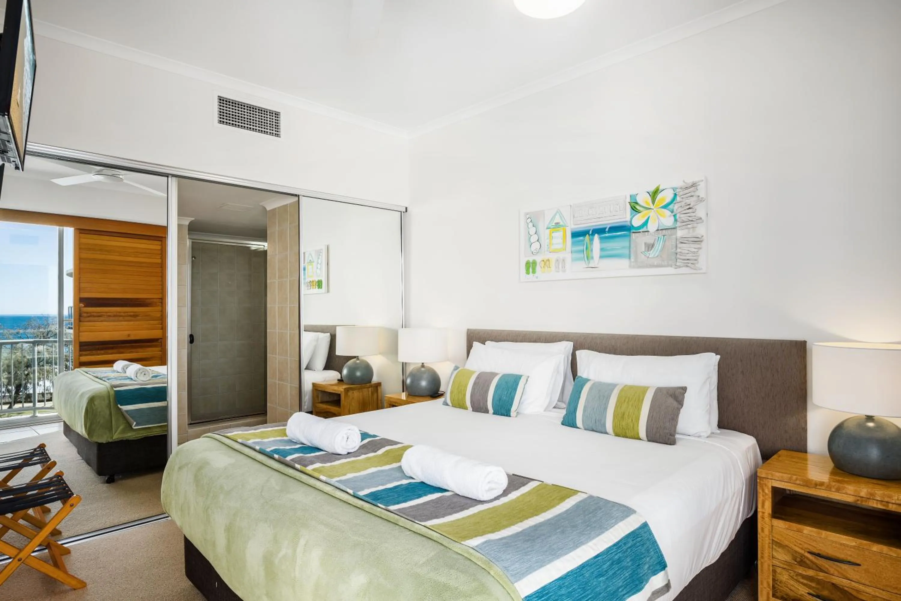 One-Bedroom Apartment with Balcony in Rolling Surf Resort