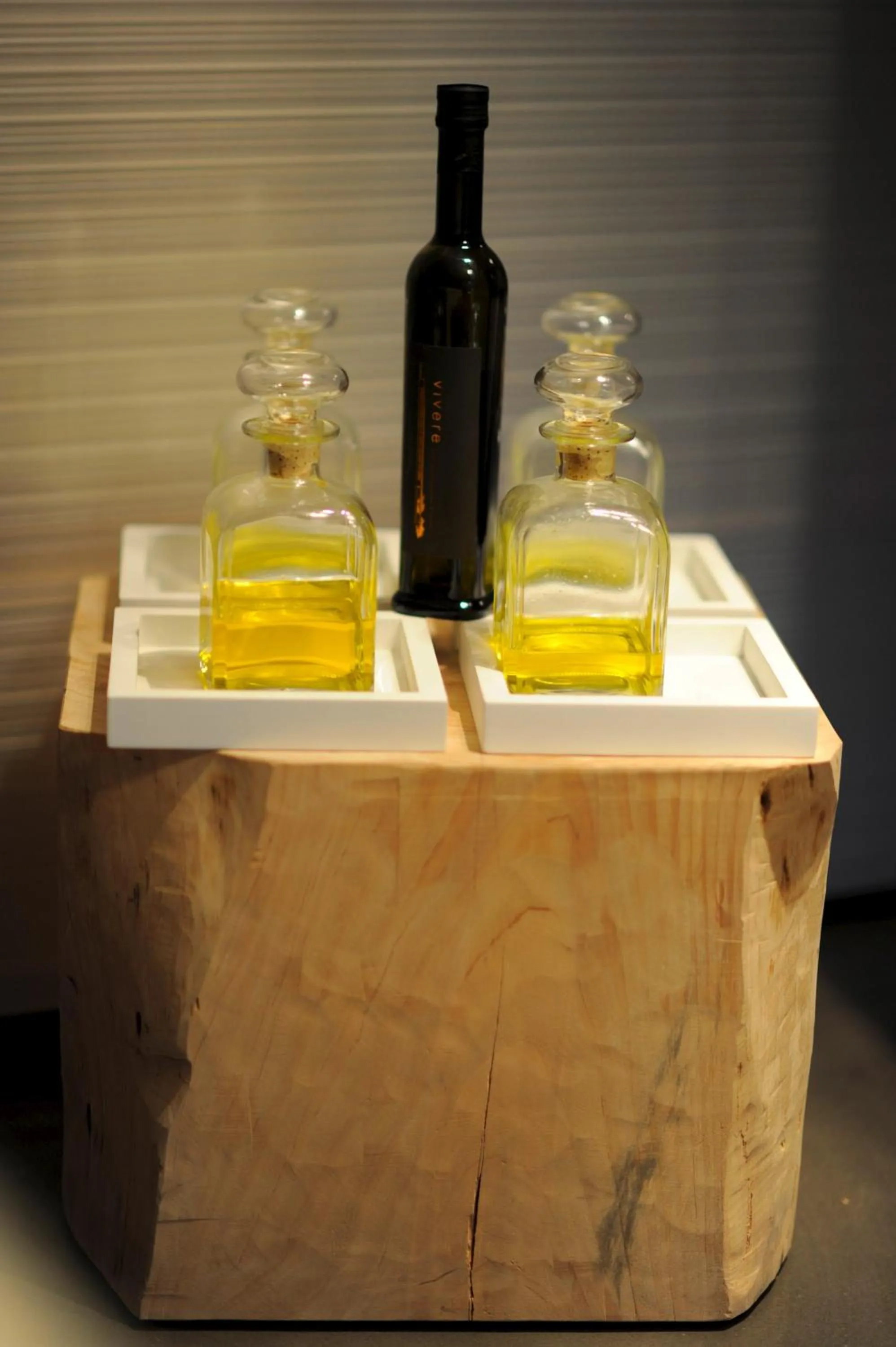 Massage in Vivere Suites & Rooms