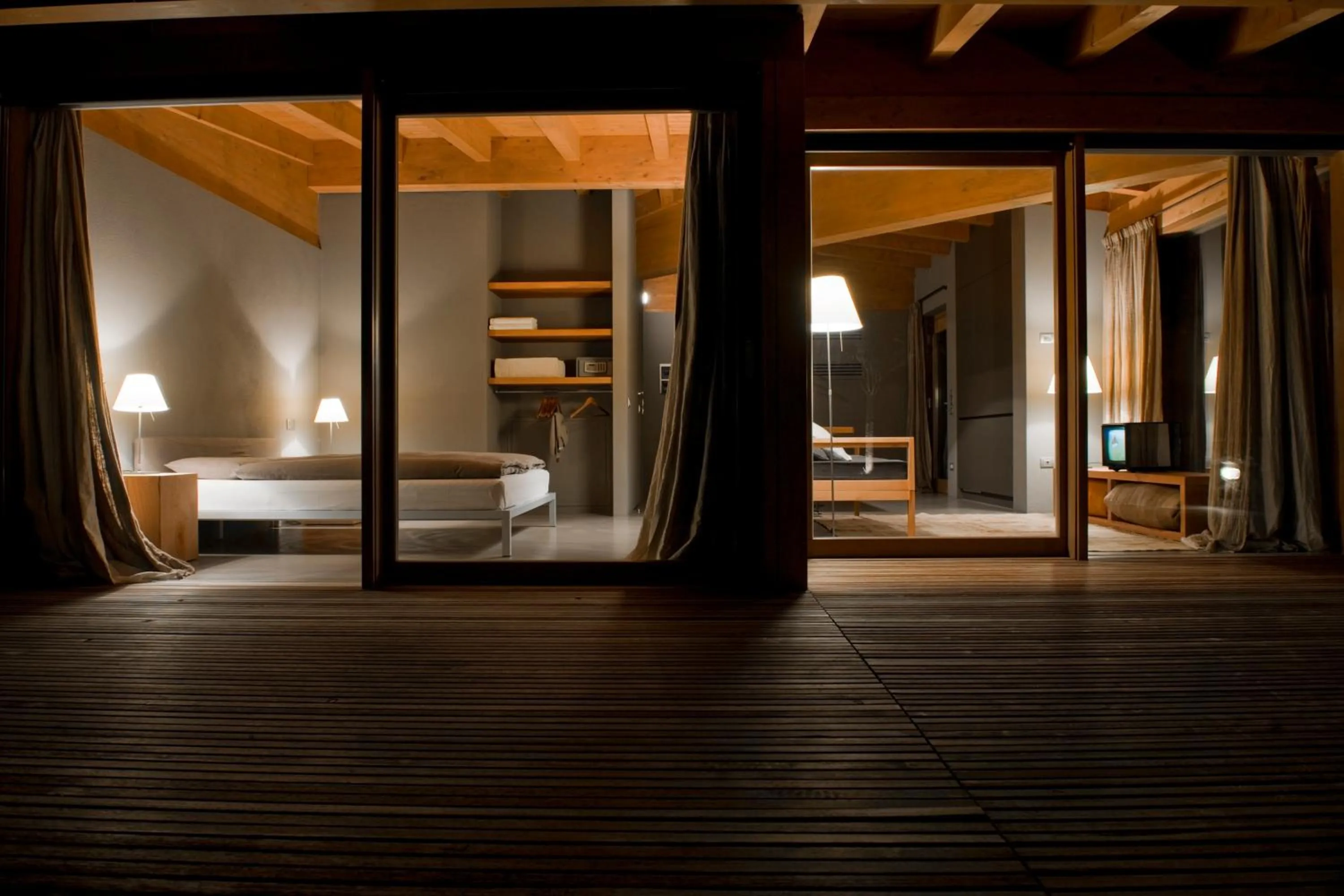 Decorative detail, Bed in Vivere Suites & Rooms