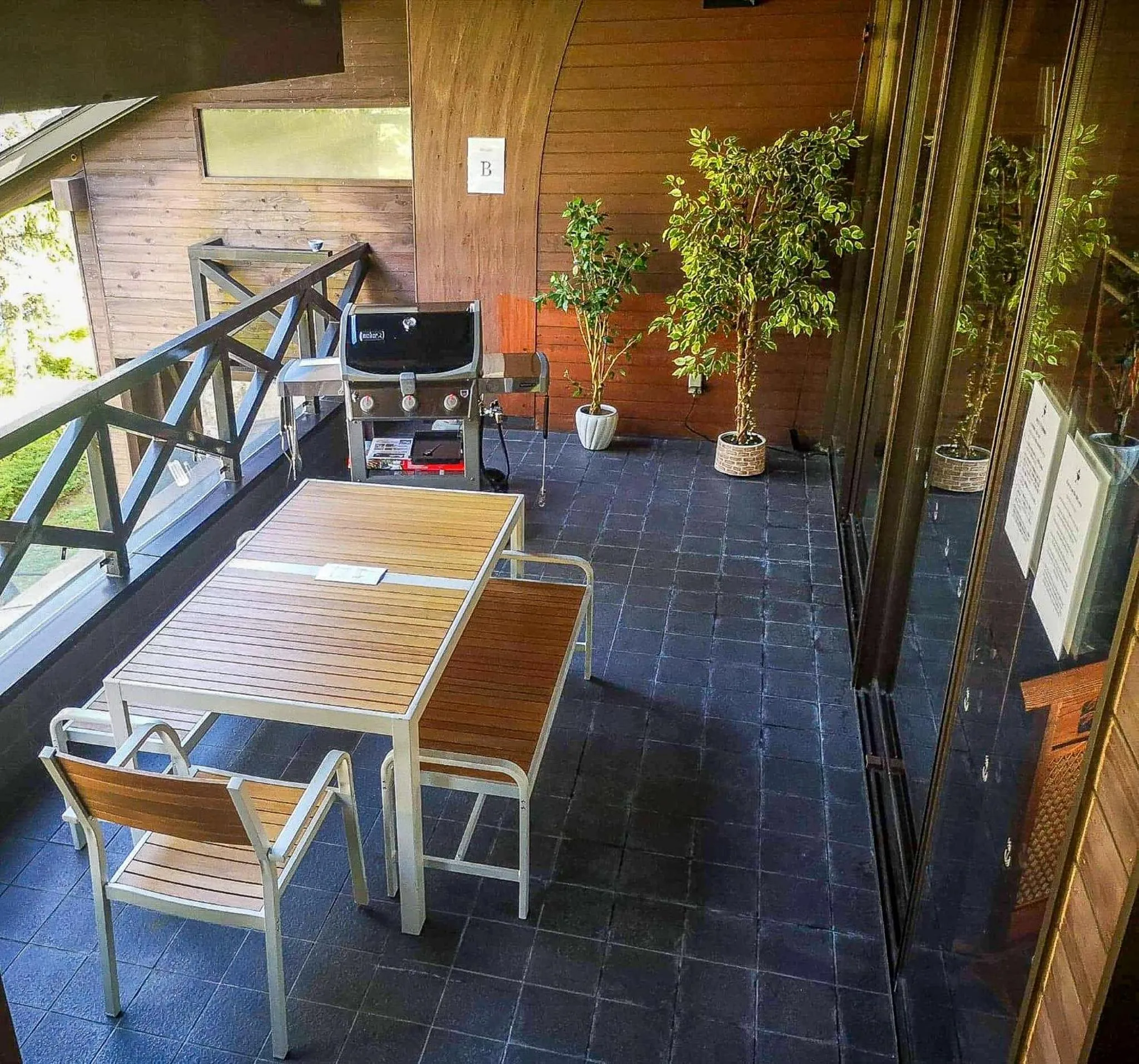 Wadano Gateway Suites & Apartments