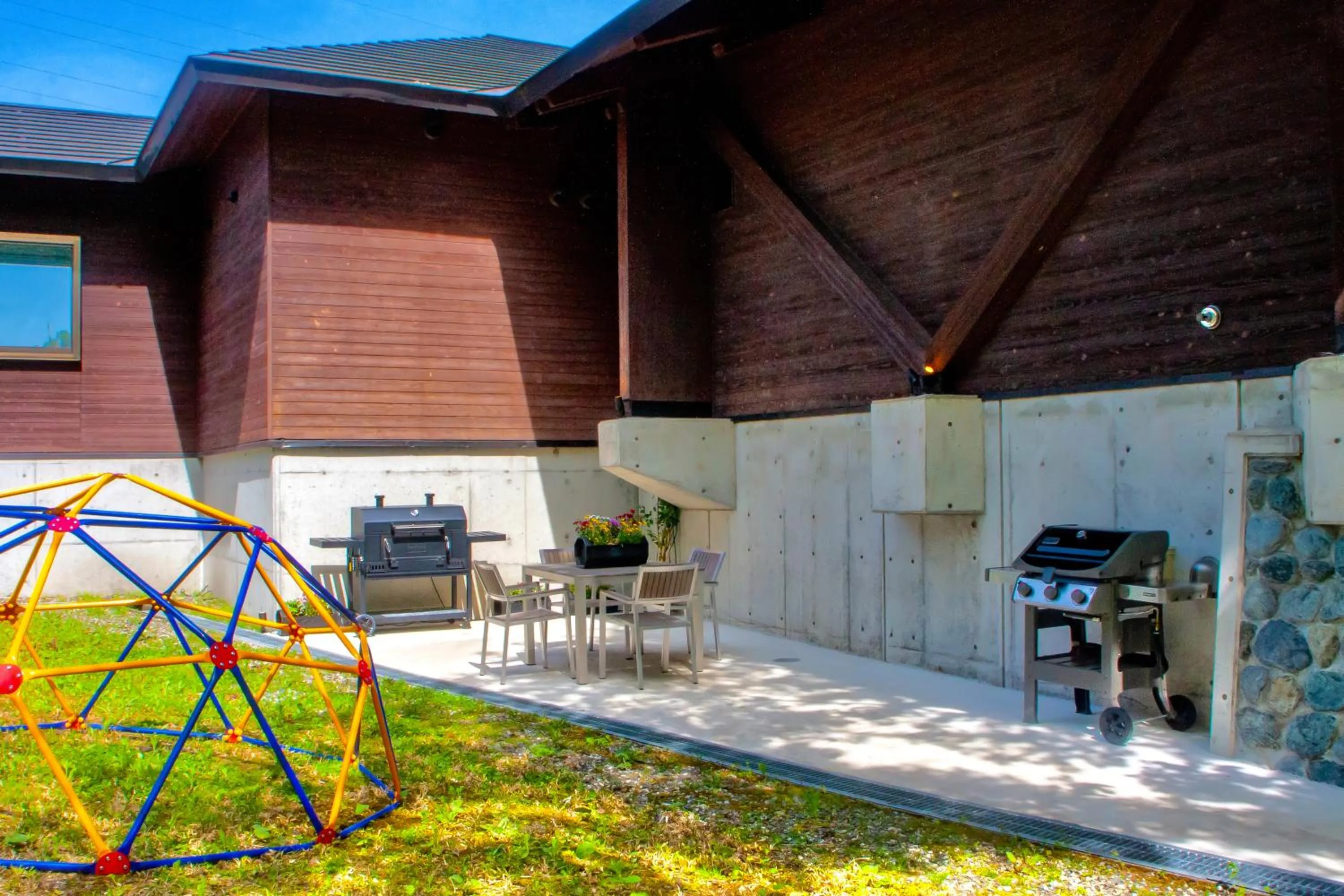 Wadano Gateway Suites & Apartments