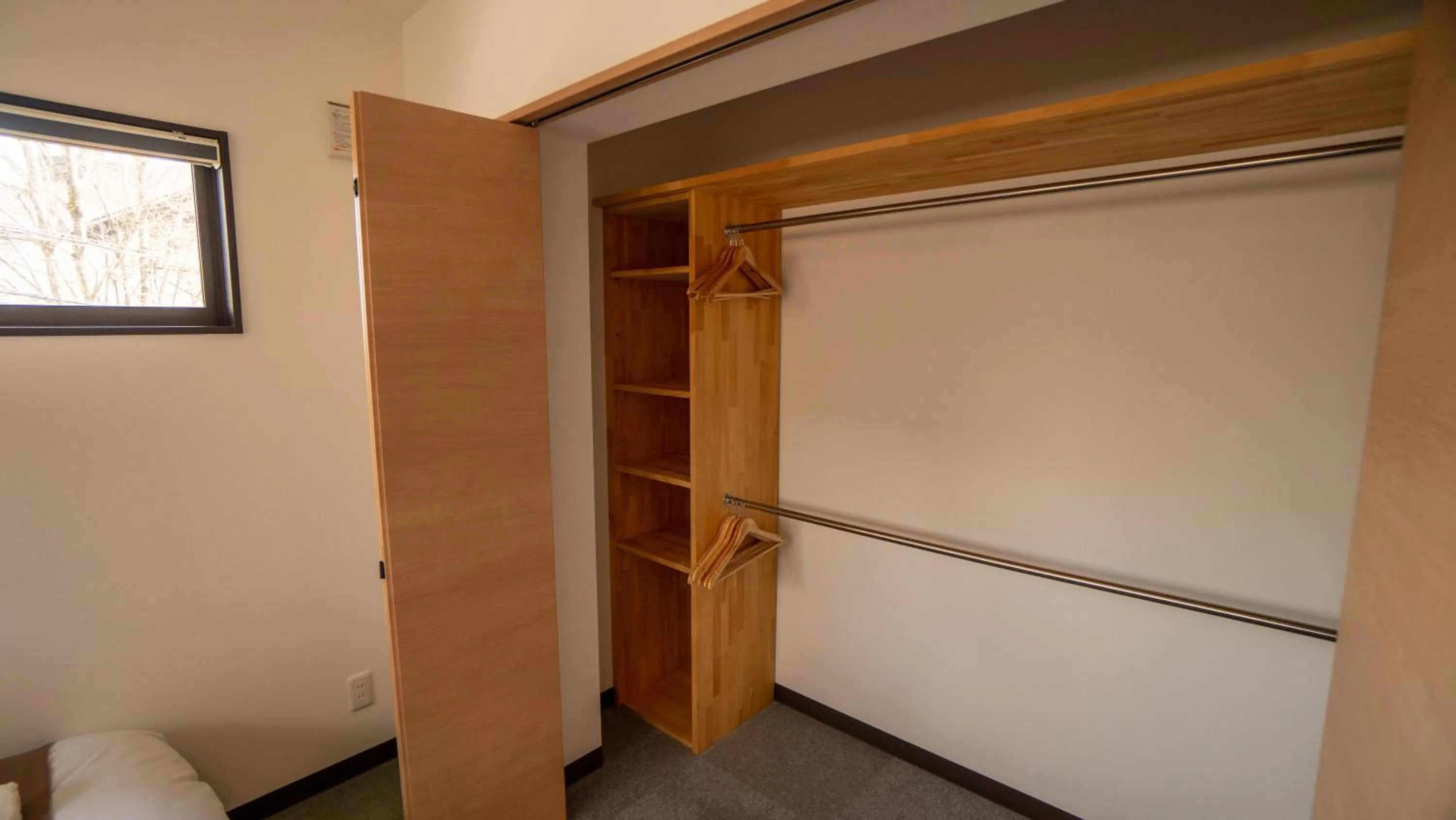wardrobe in Wadano Gateway Suites & Apartments