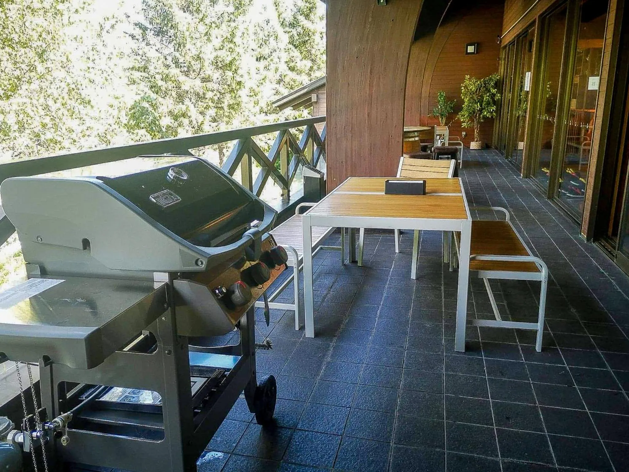 Wadano Gateway Suites & Apartments