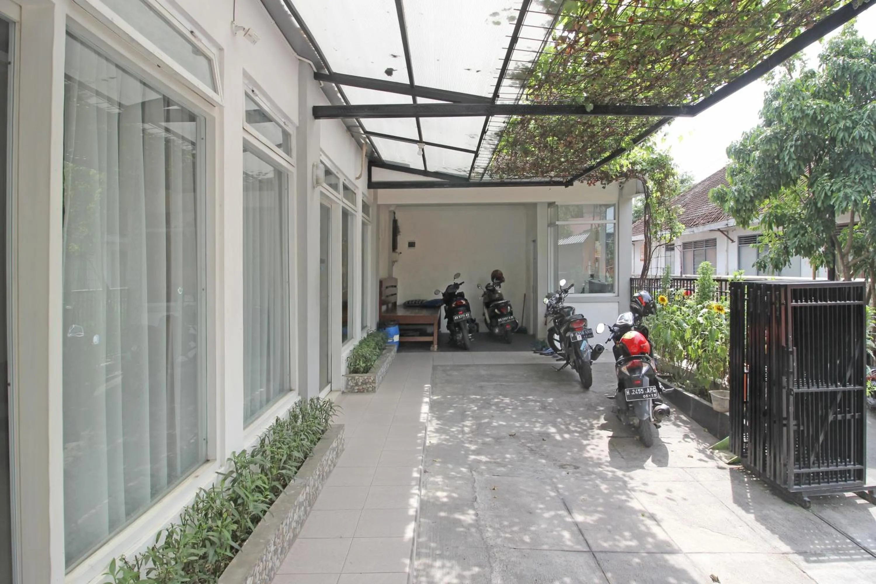 Property building in RedDoorz near Solo Balapan Station