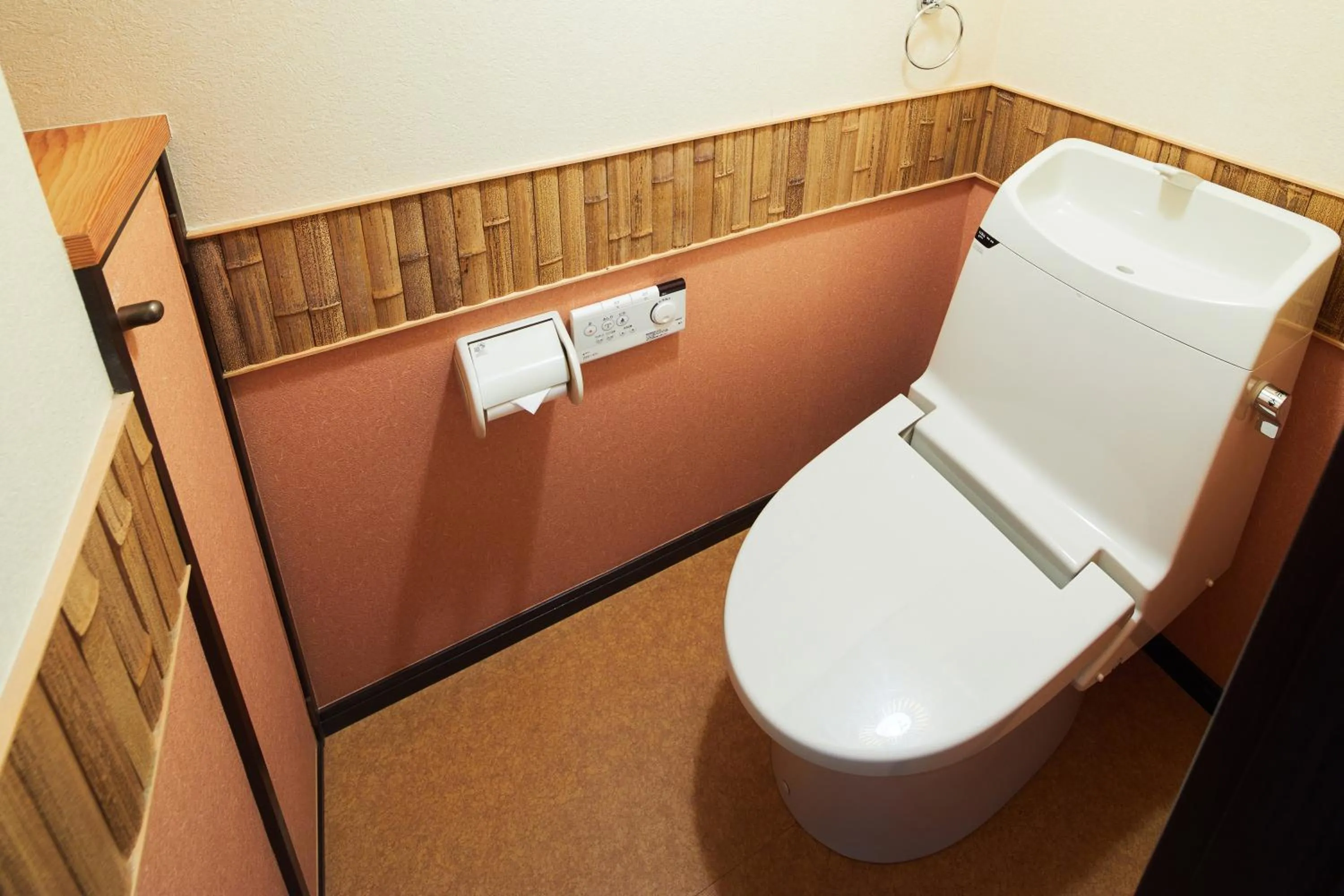 Toilet in Miro Shijo Kawaramachi Tei