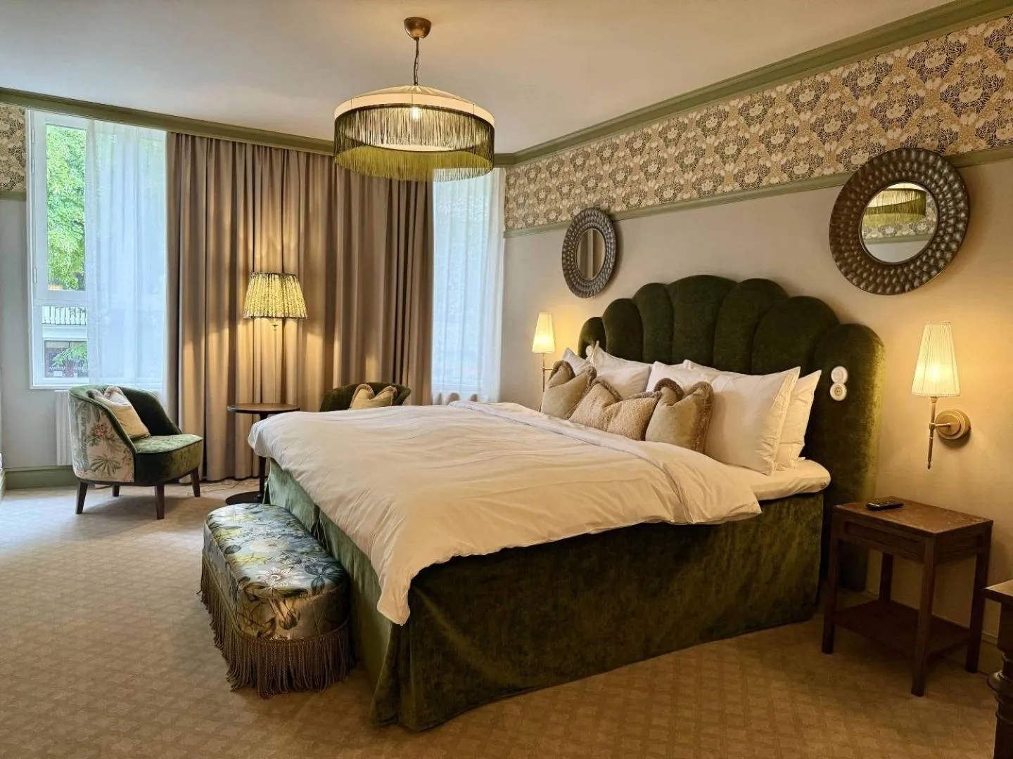 Bed in Karstorp Säteri – Hotell och Konferens