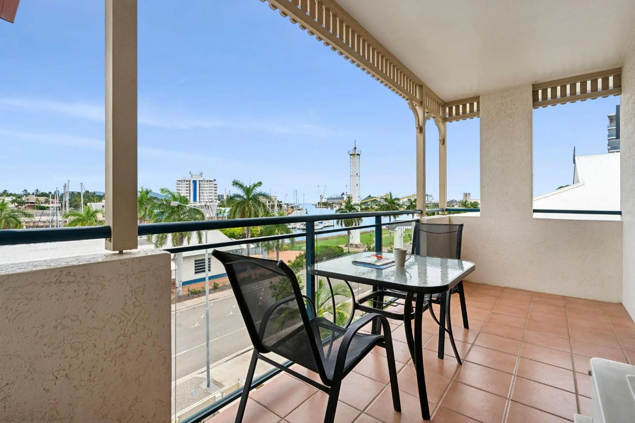 Balcony/Terrace in Park Regis Anchorage