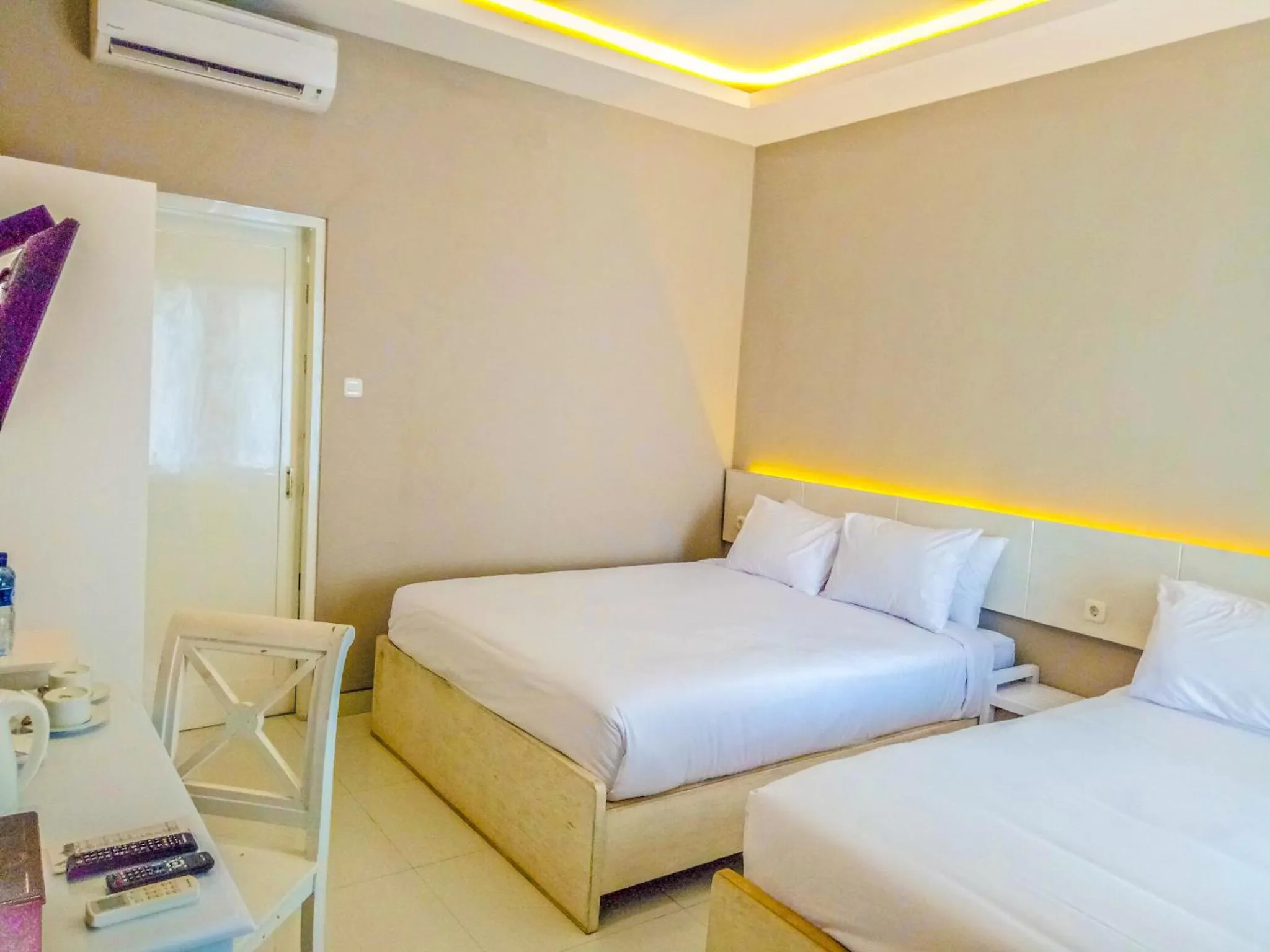 Bed in Sinom Borobudur Heritage Hotel