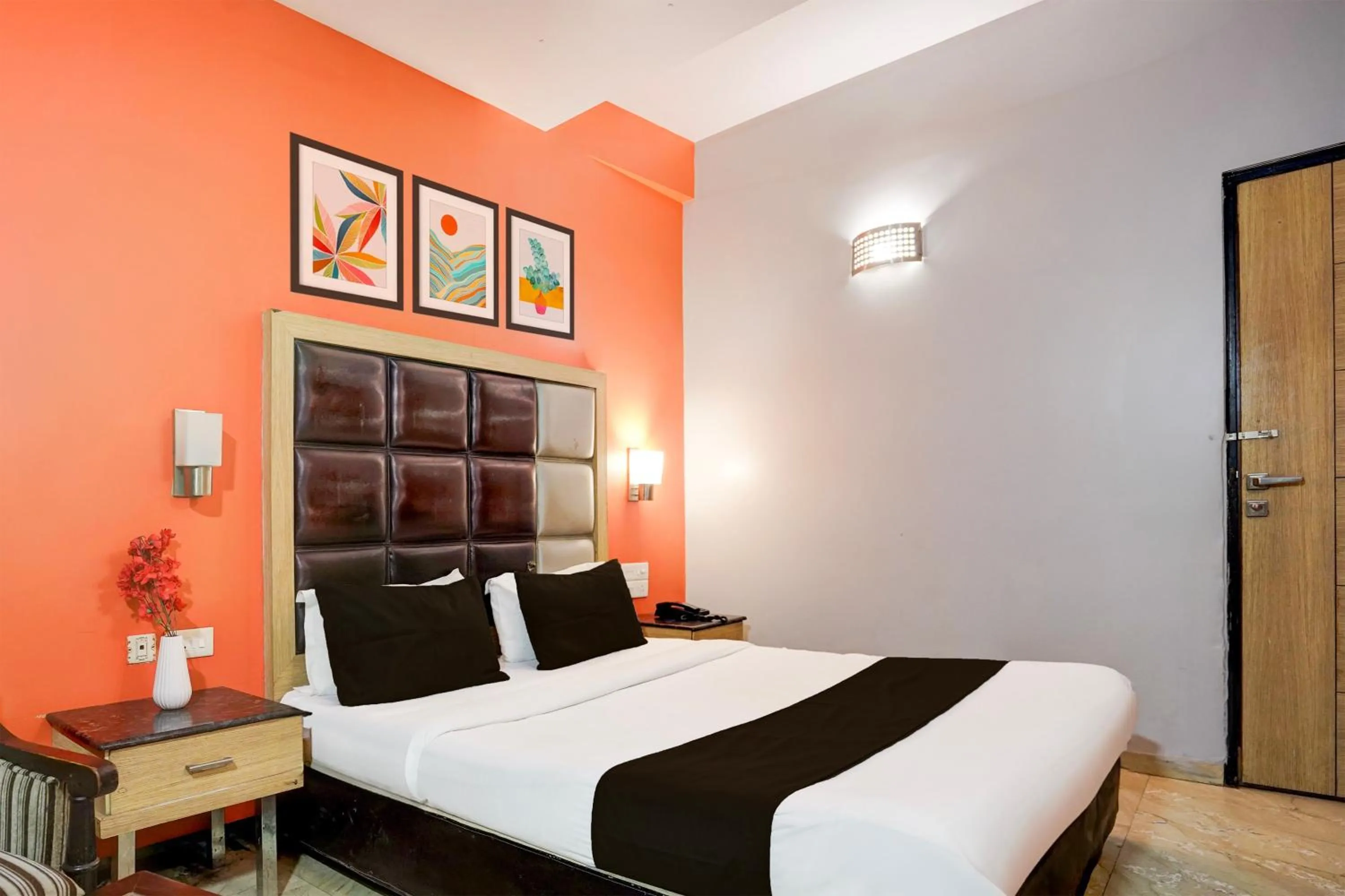 Bedroom, Bed in Super Townhouse Bani Park Formerly Aroma Residency