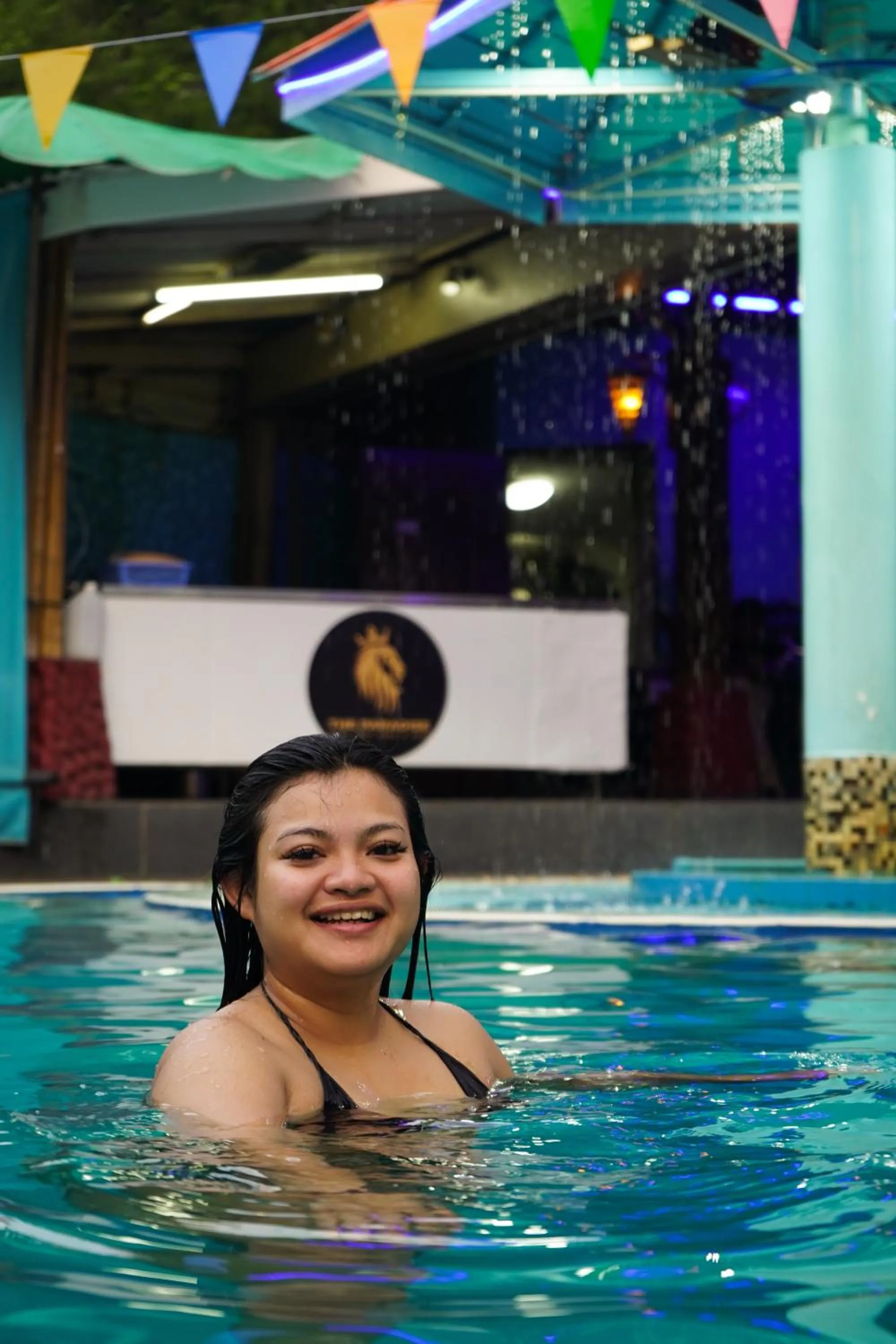 group of guests in Marine paradise Encore