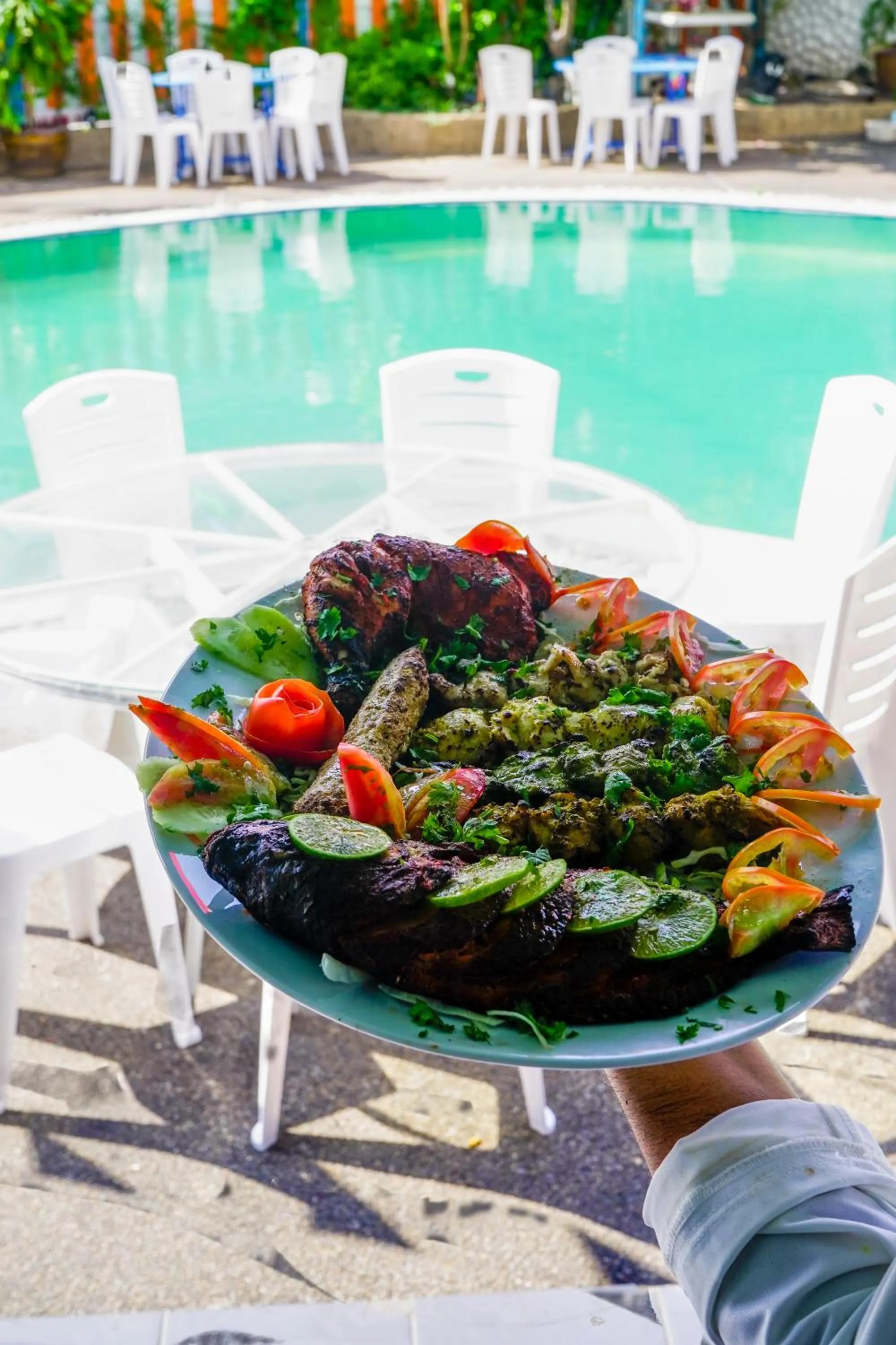 Restaurant/places to eat in Marine paradise Encore