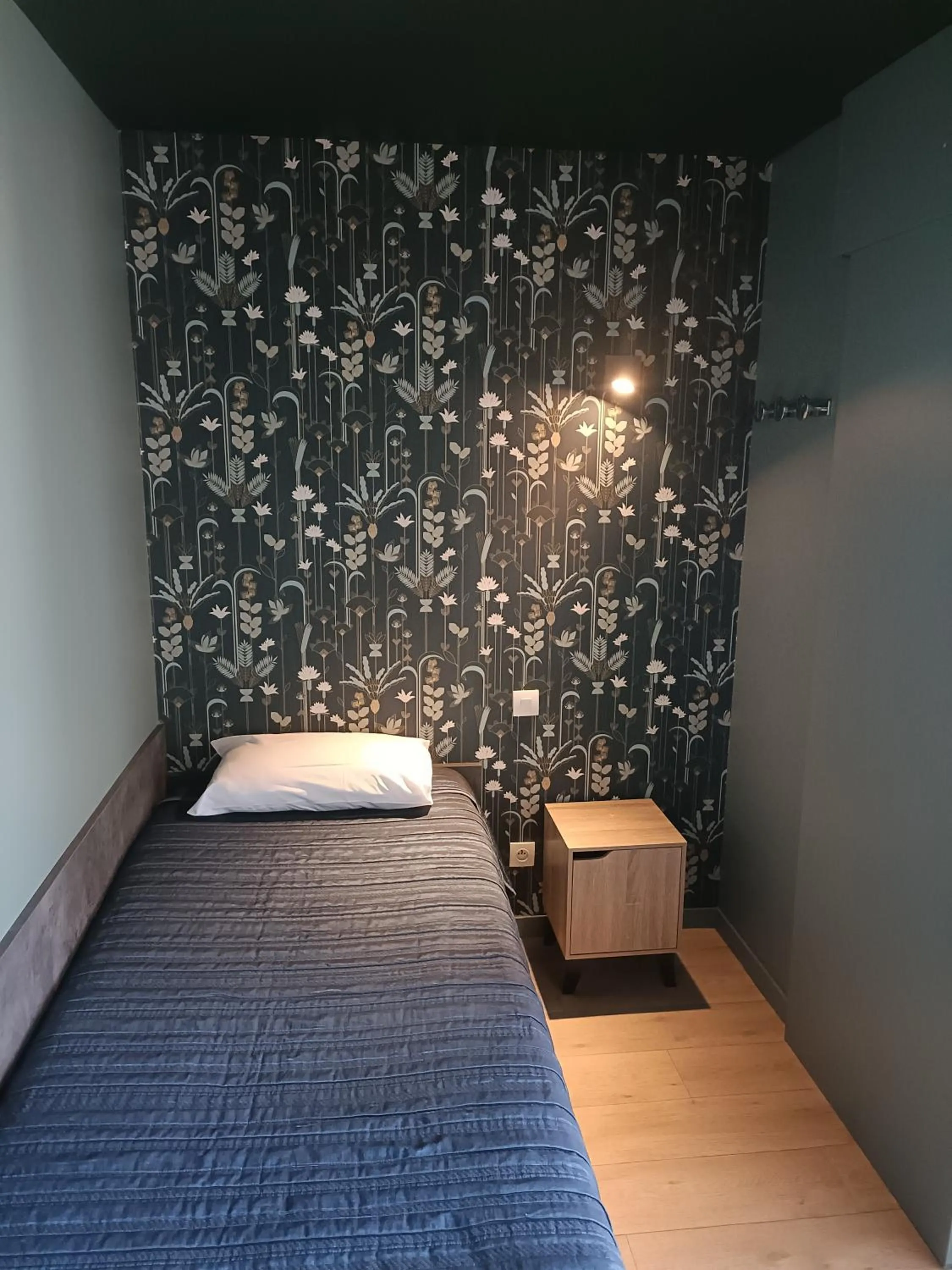 Bed in Hotel Restaurant L'Atlantique