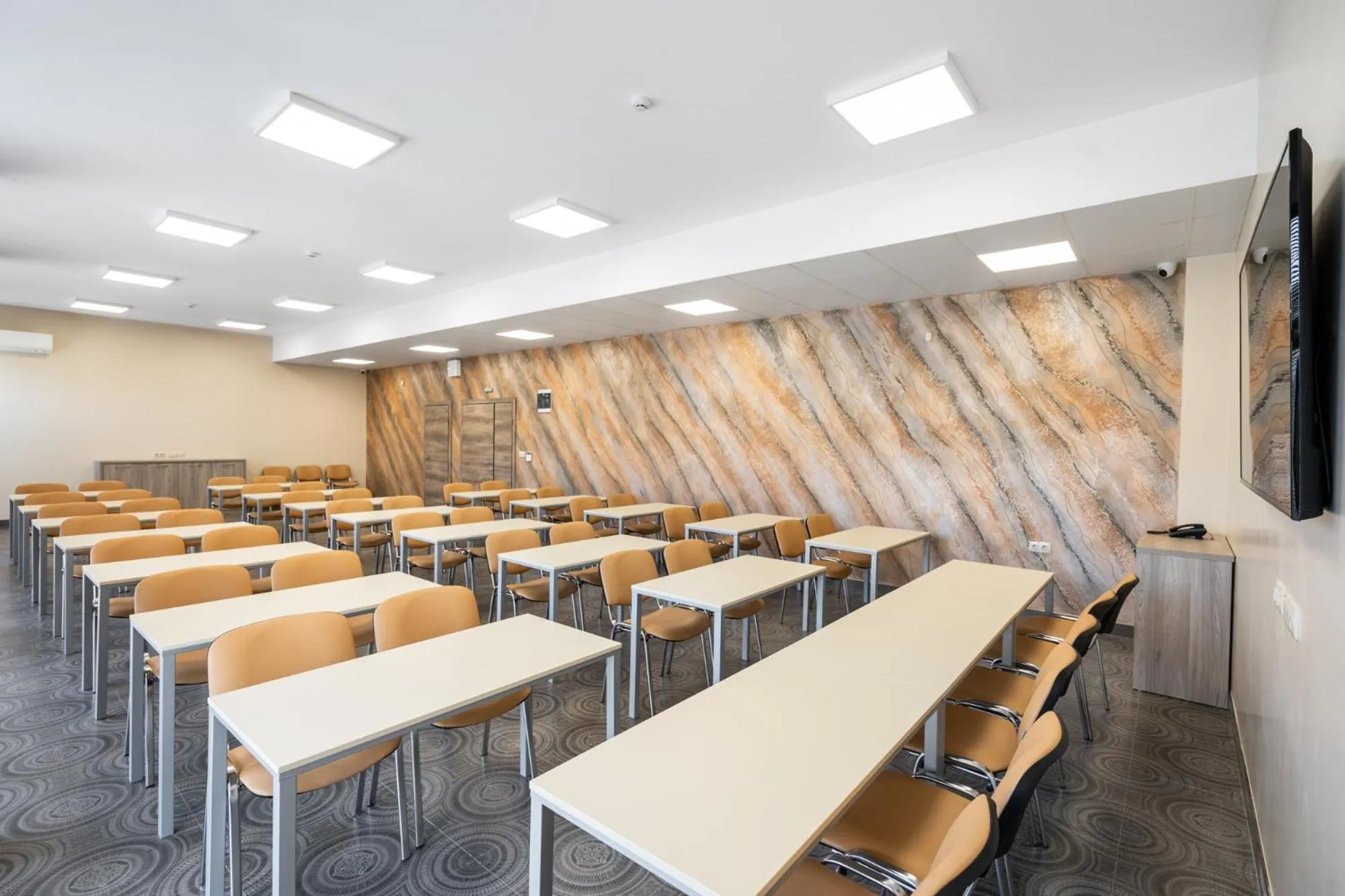 Meeting/conference room in Plaza Hotel Plovdiv - Free Parking